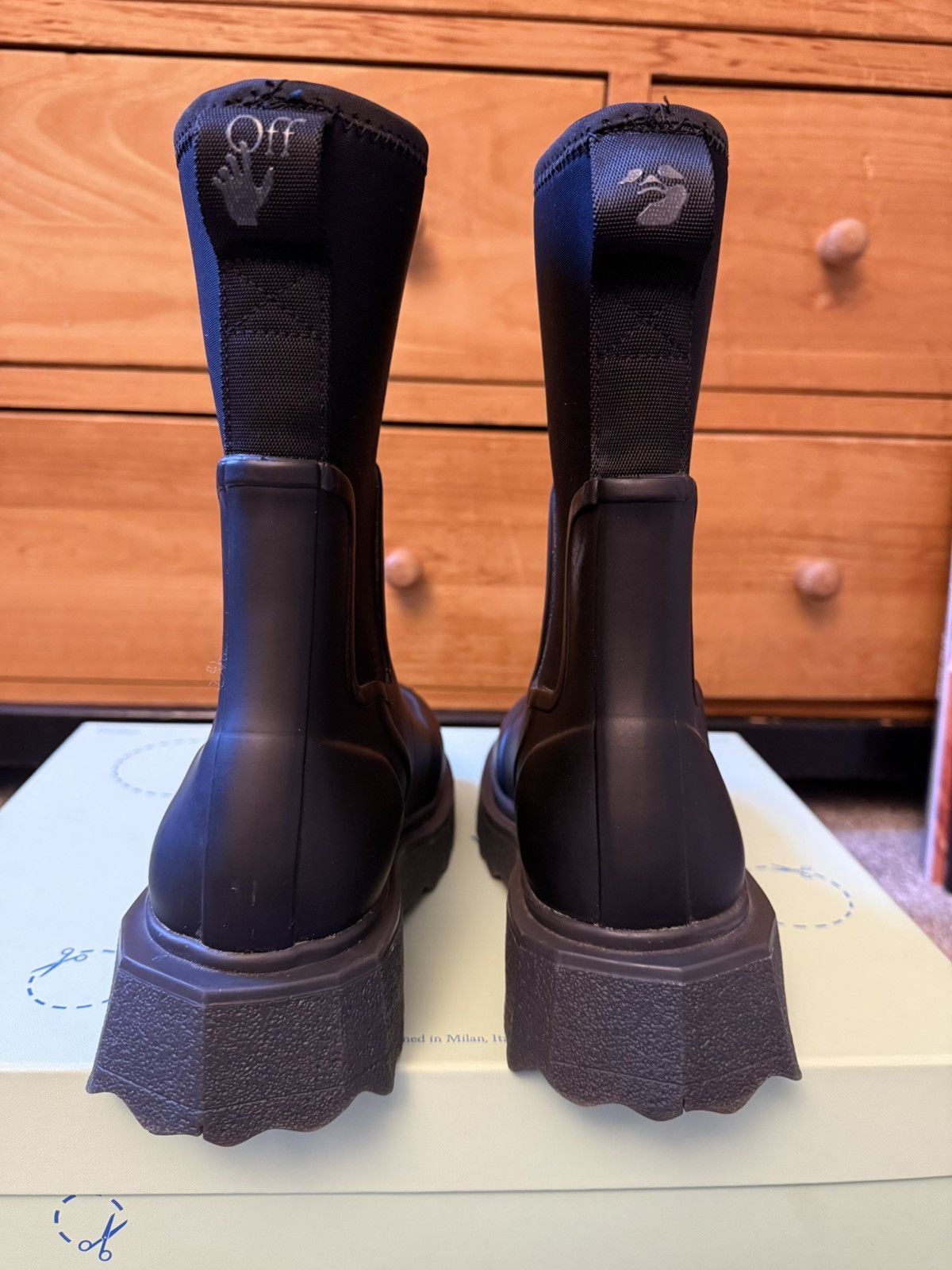 Off-White Rubber Rain Boots Size US 6 / IT 36 - 8 Thumbnail