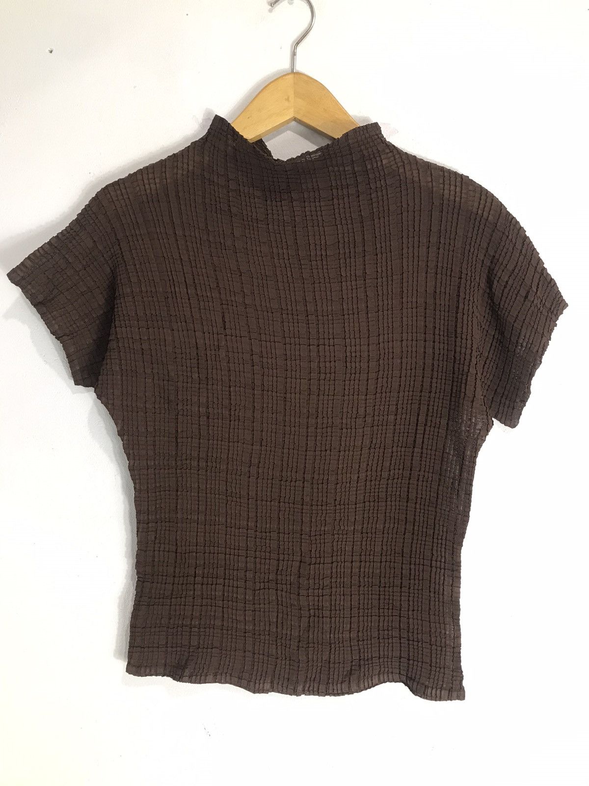 Issey Miyake Undefined Square Pleated shirt 'issey style' Size US S / EU 44-46 / 1 - 1 Thumbnail