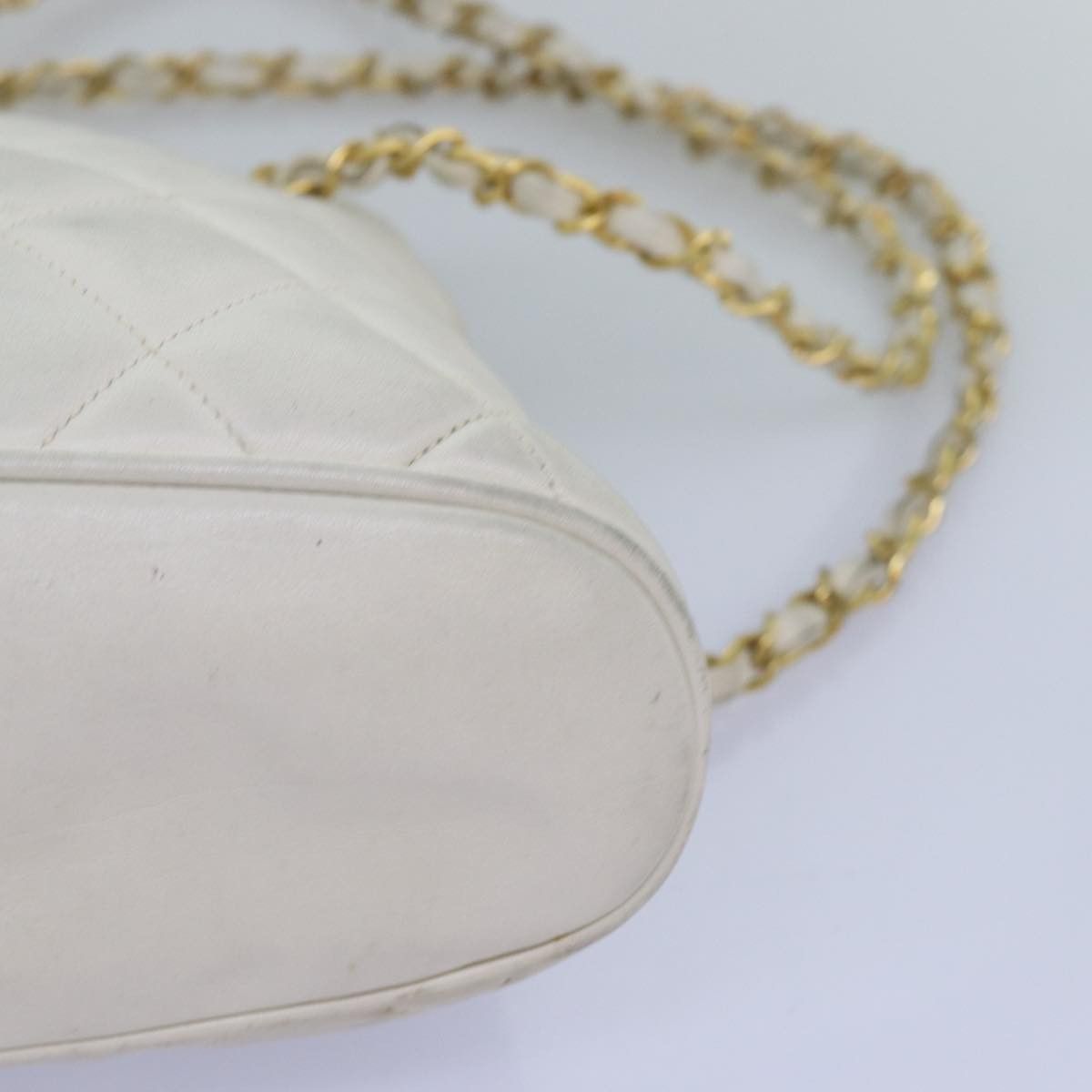 Chanel CHANEL Matelasse Chain Shoulder Bag Leather White CC Size ONE SIZE - 15 Thumbnail