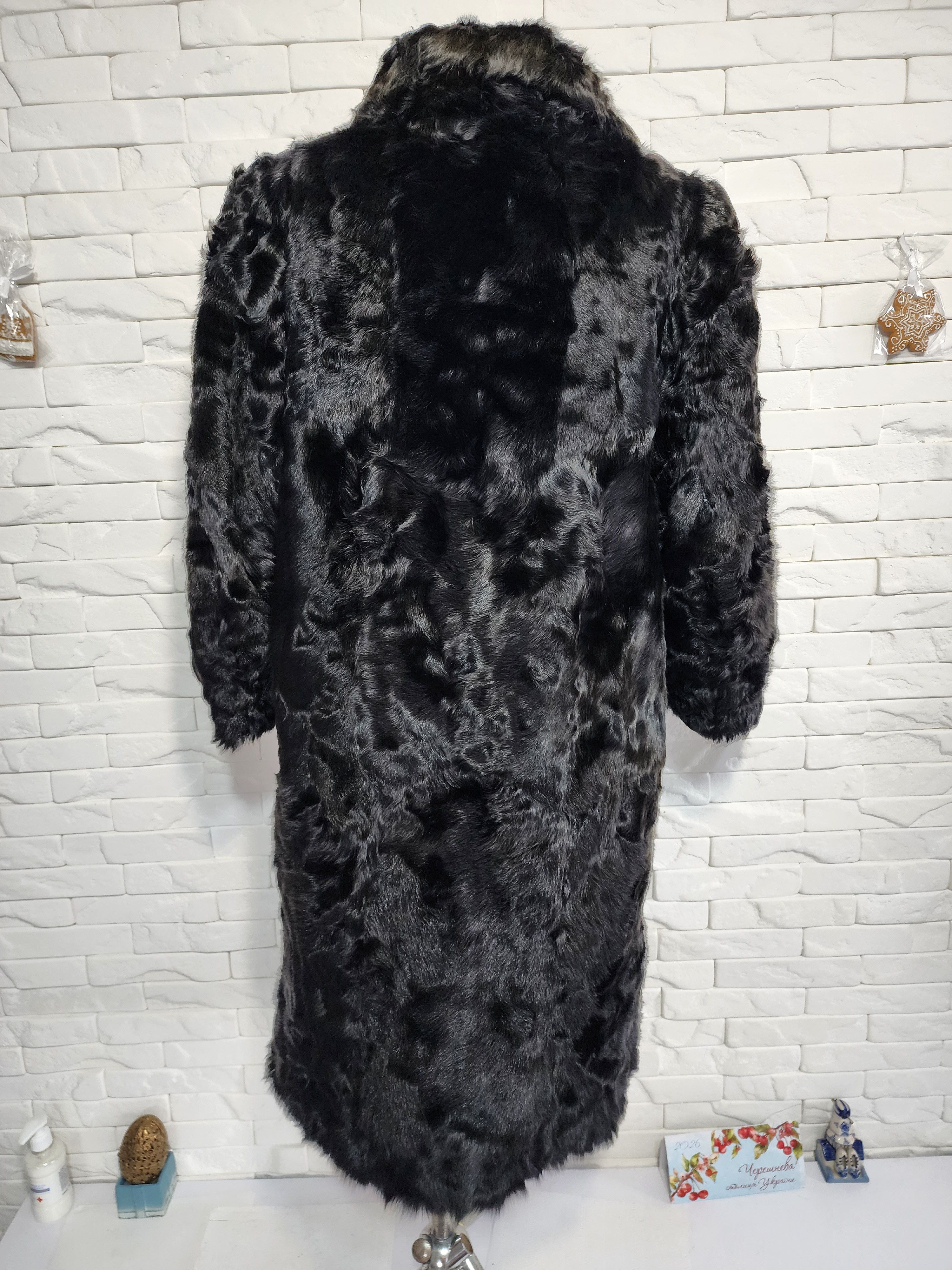Other Black Goat Fur Coat: Women's Warm Outerwear Size L / US 10 / IT 46 - 4 Thumbnail