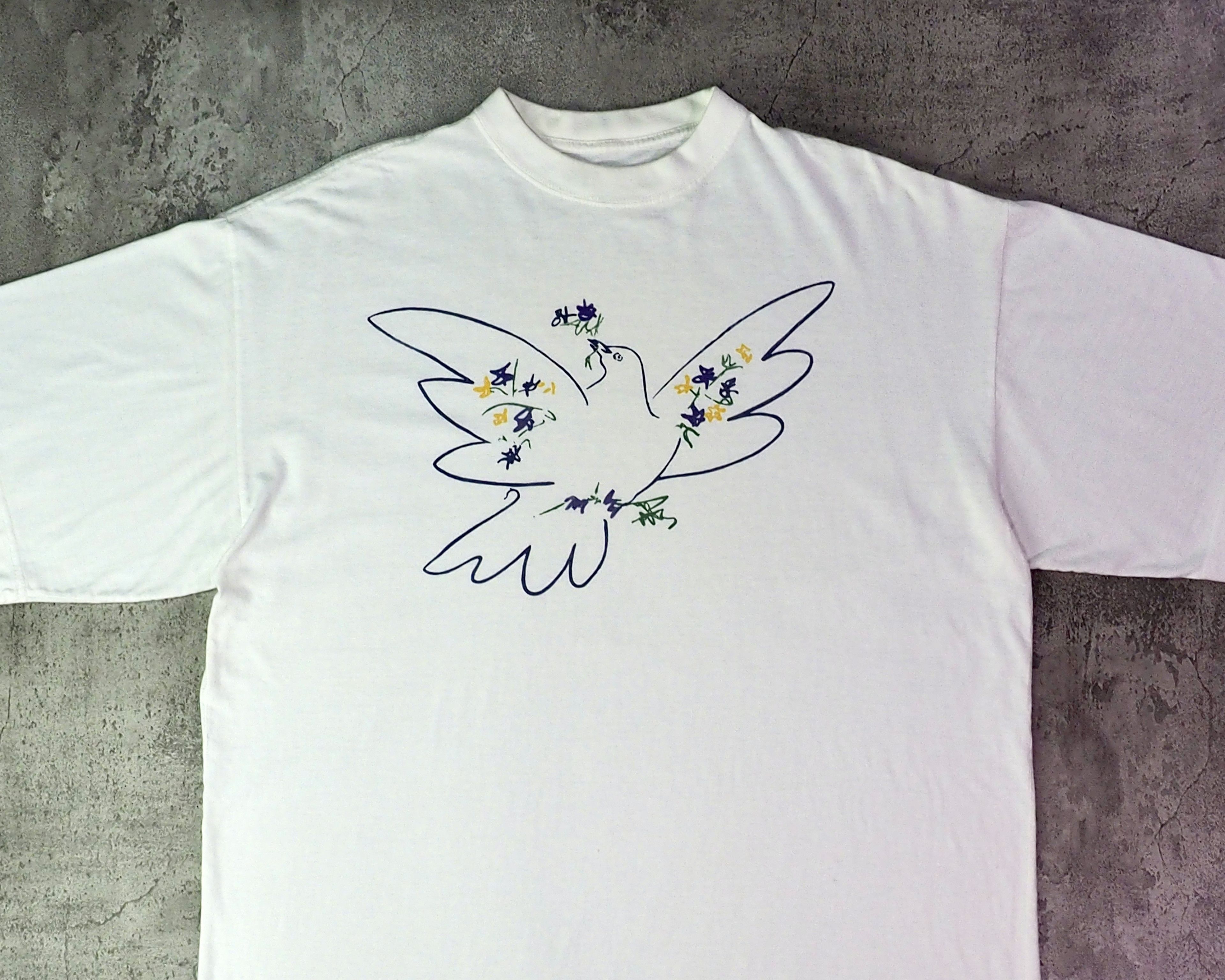 Vintage Vintage 1990s Picasso "Dove Of Peace" Shirt Size XL Size US XL / EU 56 / 4 - 2 Thumbnail