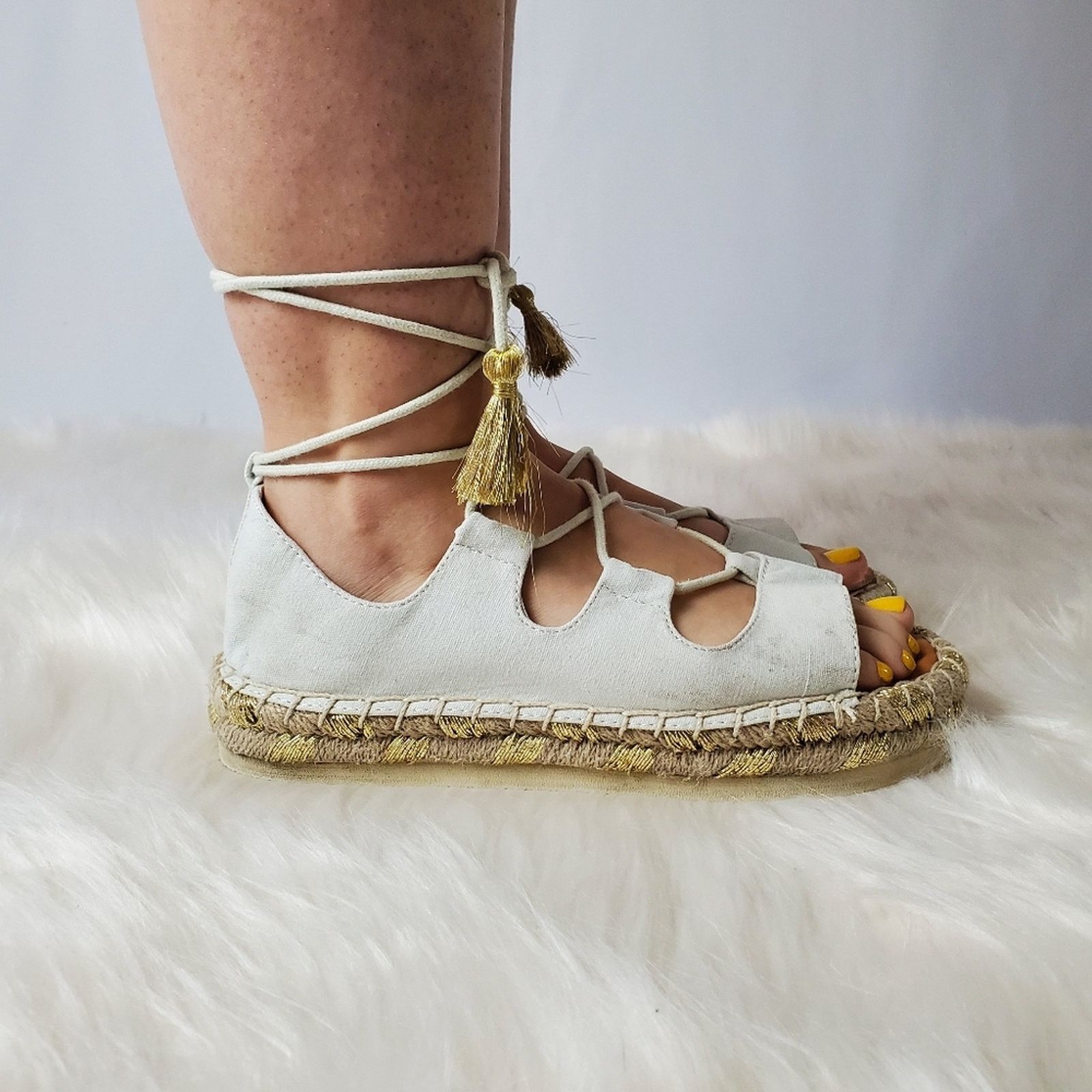 American Eagle Outfitters American Eagle White Espadrille Platform Gladiator Sandals Size US 7.5 / IT 37.5 - 2 Thumbnail