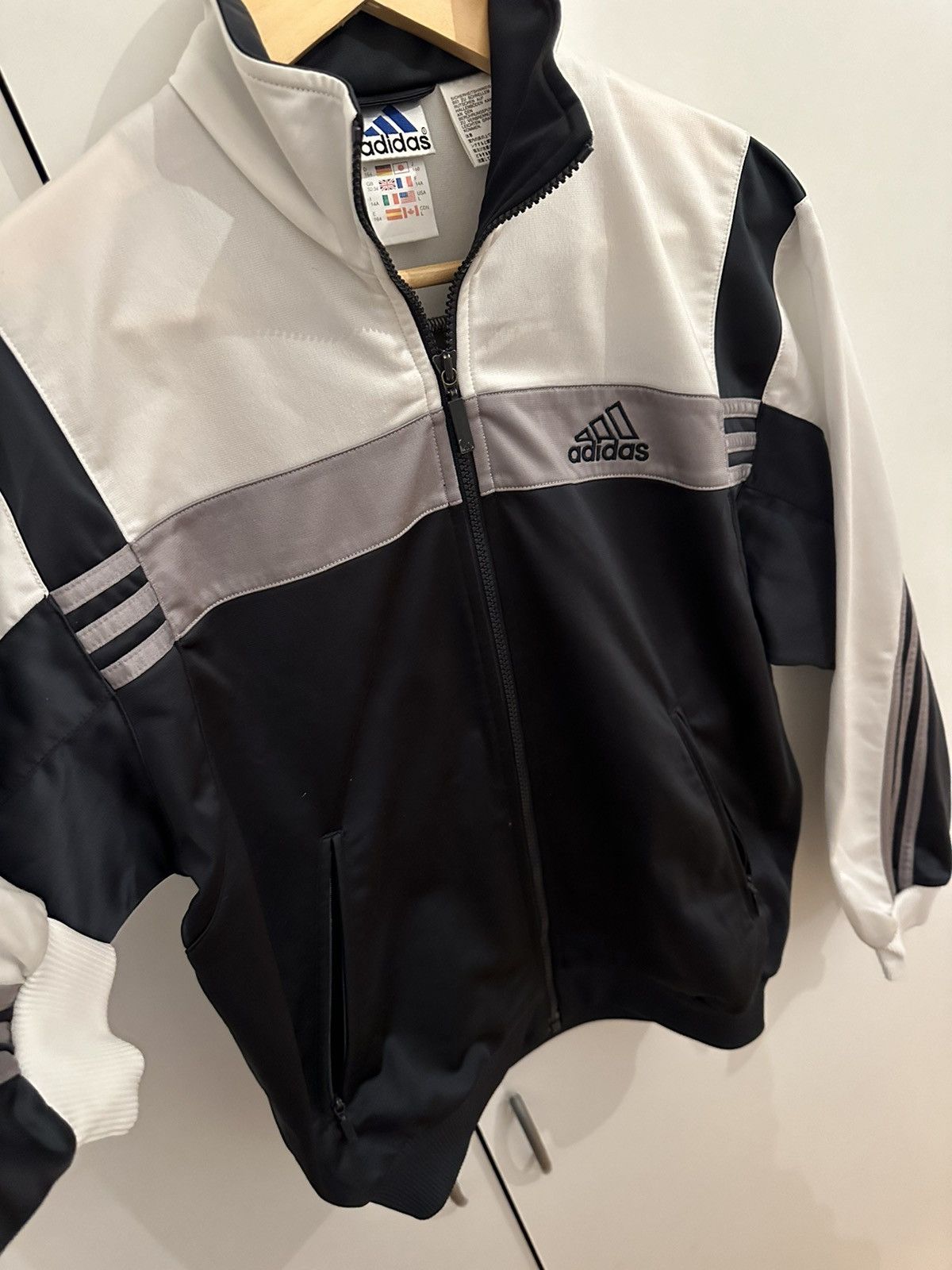 Adidas Adidas Jacket Size SVintage Retro Jacke Size US S / EU 44-46 / 1 - 5 Thumbnail