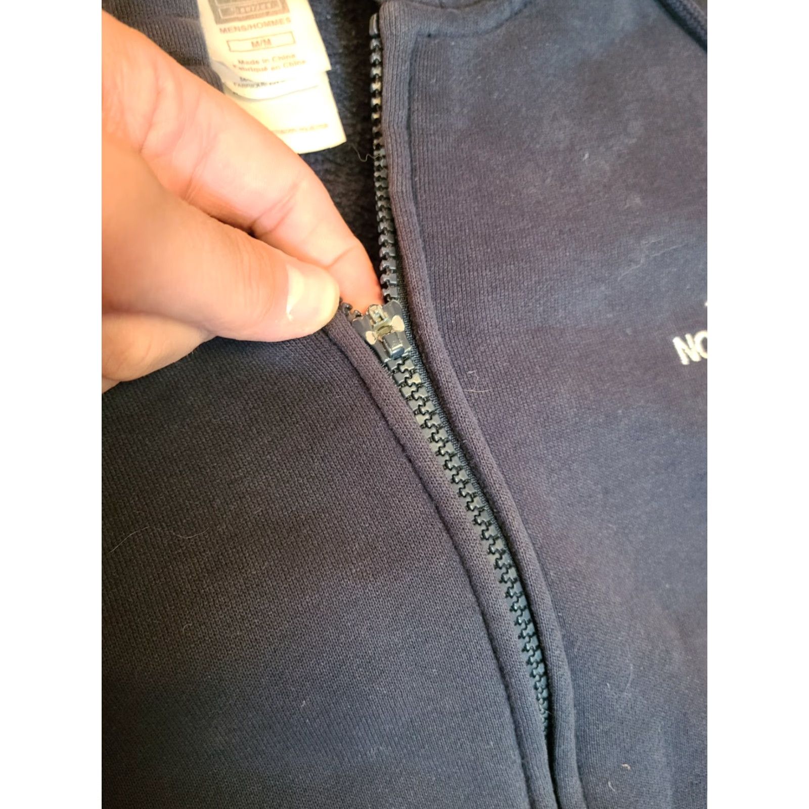 The North Face VINTAGE THE NORTH FACE Hoodie Mens M Navy Blue Full Zip Hooded Sweatshirt (READ) Size US M / EU 48-50 / 2 - 4 Thumbnail