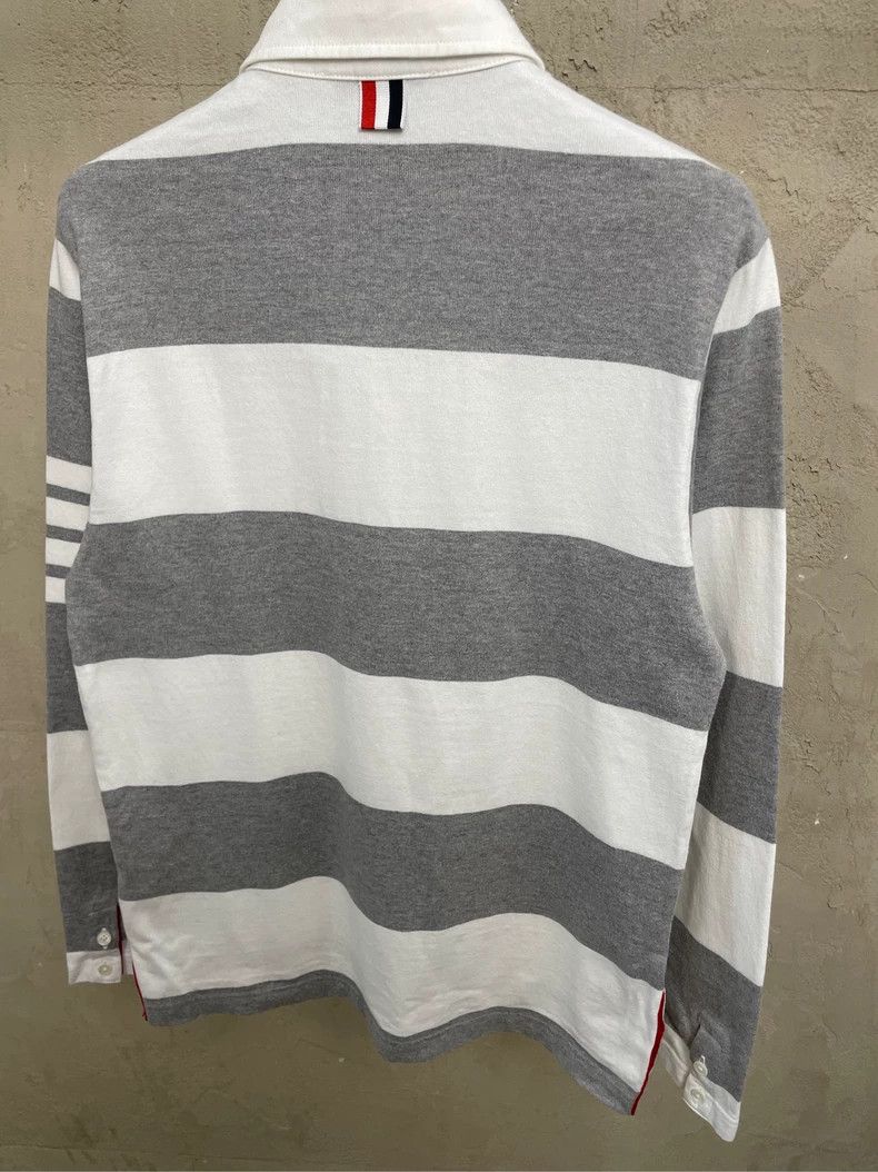 Thom Browne Thom browne Gray and white striped arm four-striped polo co Size US S / EU 44-46 / 1 - 4 Thumbnail