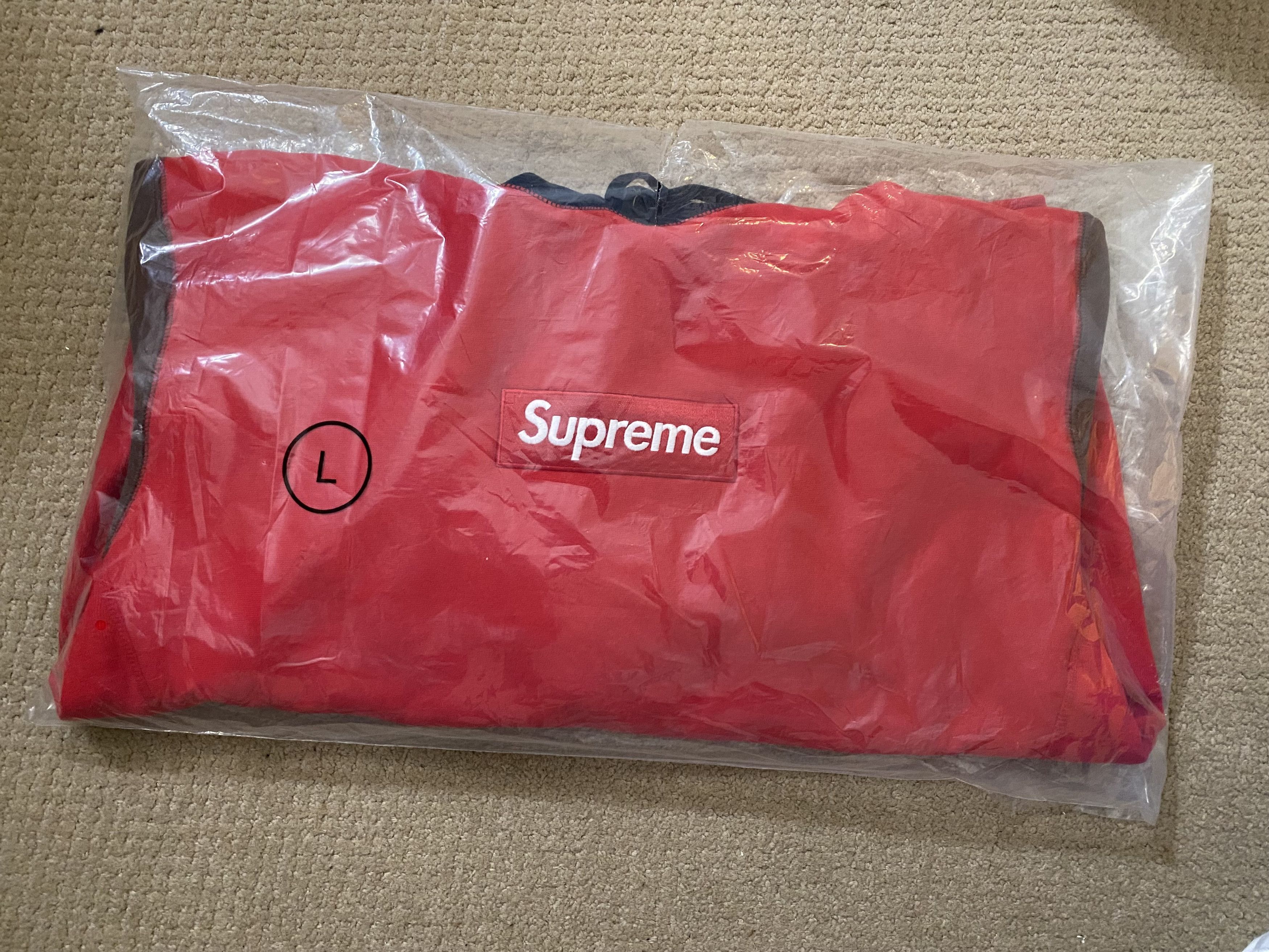 Supreme Brand New Supreme Box Logo hoodie fw24 Size US L / EU 52-54 / 3 - 1 Thumbnail