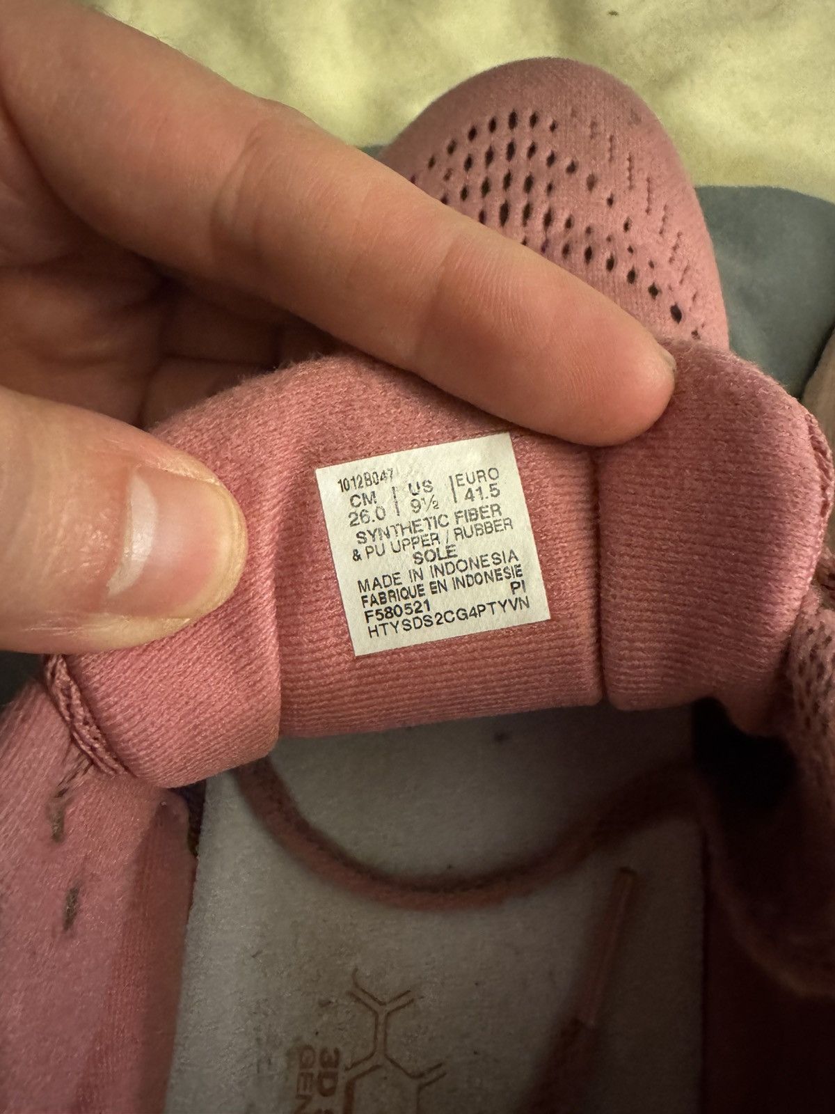Asics Asics Gel Kayano 28 (Pink) Size US 9.5 / IT 39.5 - 6 Thumbnail