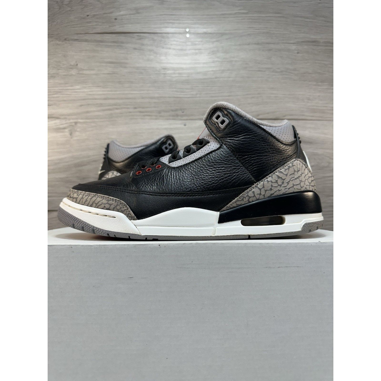 Jordan Brand Air Jordan 3 Retro OG Black Cement 2024 - Size 8.5 Size US 8.5 / EU 41-42 - 1 Thumbnail