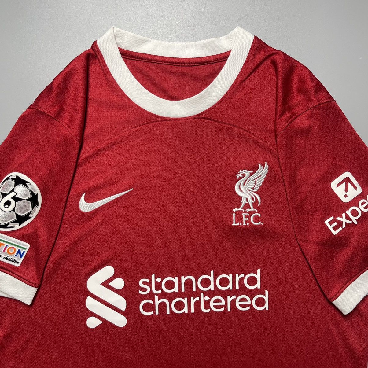 Vintage LIVERPOOL NIKE 2023/2024 FOOTBALL HOME JERSEY #11 SALAH Size US M / EU 48-50 / 2 - 4 Thumbnail