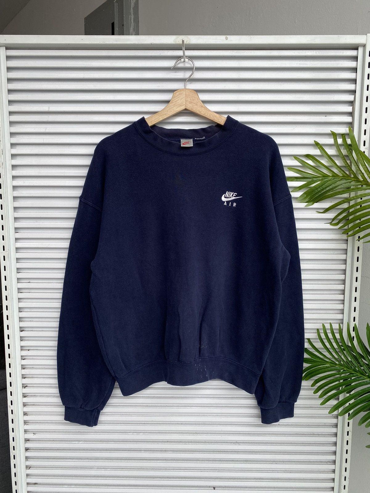 Nike Vintage Nike Air Swoosh Travis Flacko Scott Crewneck Size US L / EU 52-54 / 3 - 1 Thumbnail