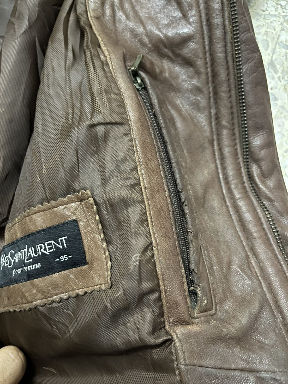 Yves Saint Laurent VTG Yves Saint Laurent Pour Homme Fur Collar Leather Jacket Size US L / EU 52-54 / 3 - 13 Thumbnail