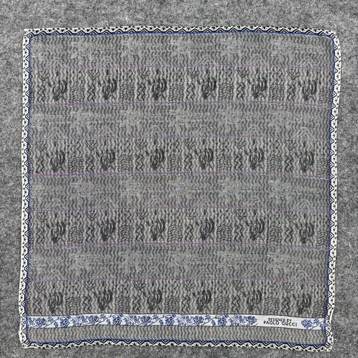 Paolo Gucci × Vintage Handkerchief # E008 # Bandana # Neckerchief Size ONE SIZE - 6 Thumbnail