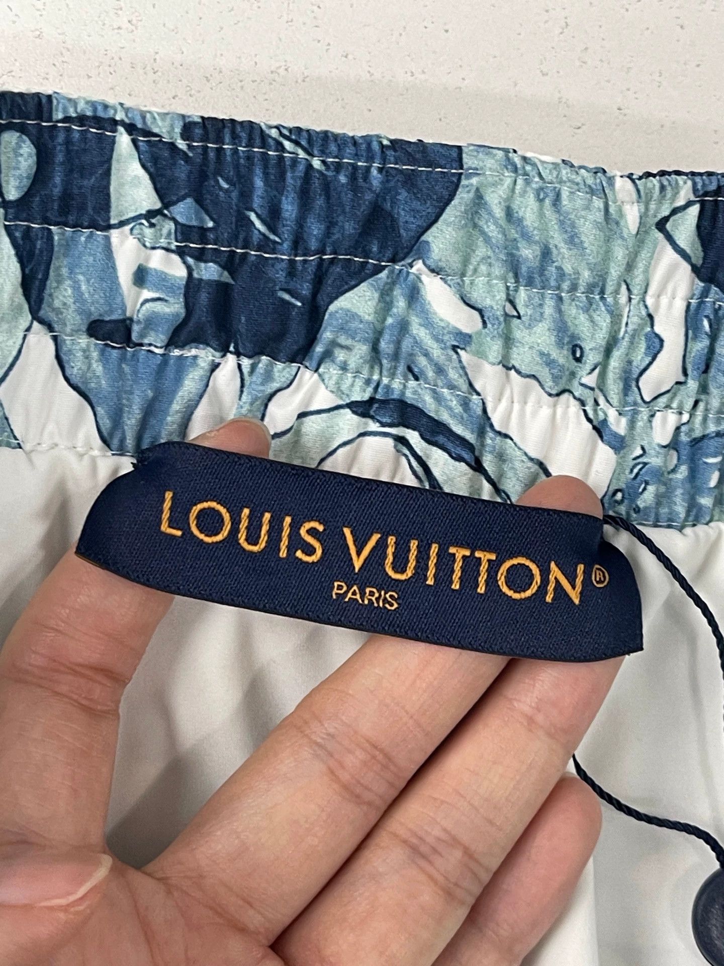 Louis Vuitton Louis Vuitton xs new shorts Size 25" / US 0 / IT 36 - 6 Thumbnail