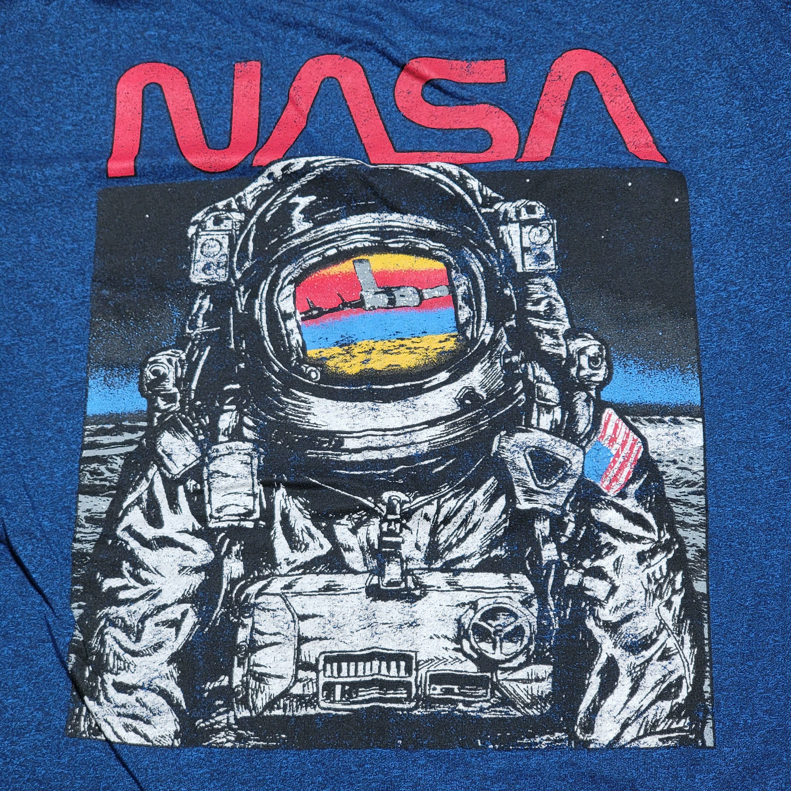Other Fifth Sun LS Tee Nasa Graphic on Back & Arm - Size Small Size US S / EU 44-46 / 1 - 2 Thumbnail