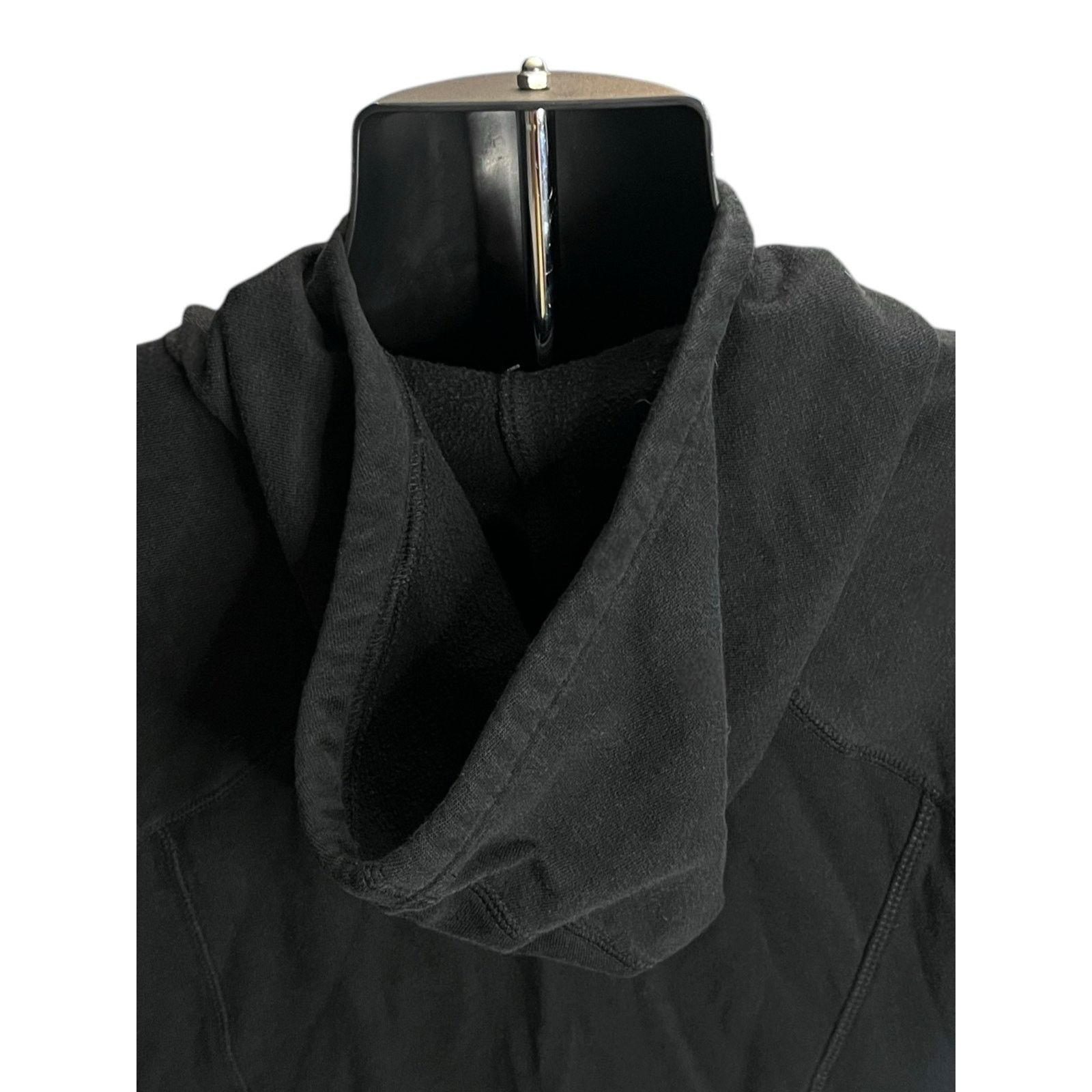 Reebok Reebok Black Hoodie Mens Medium Pullover Sweatshirt Athletic Size US M / EU 48-50 / 2 - 6 Thumbnail