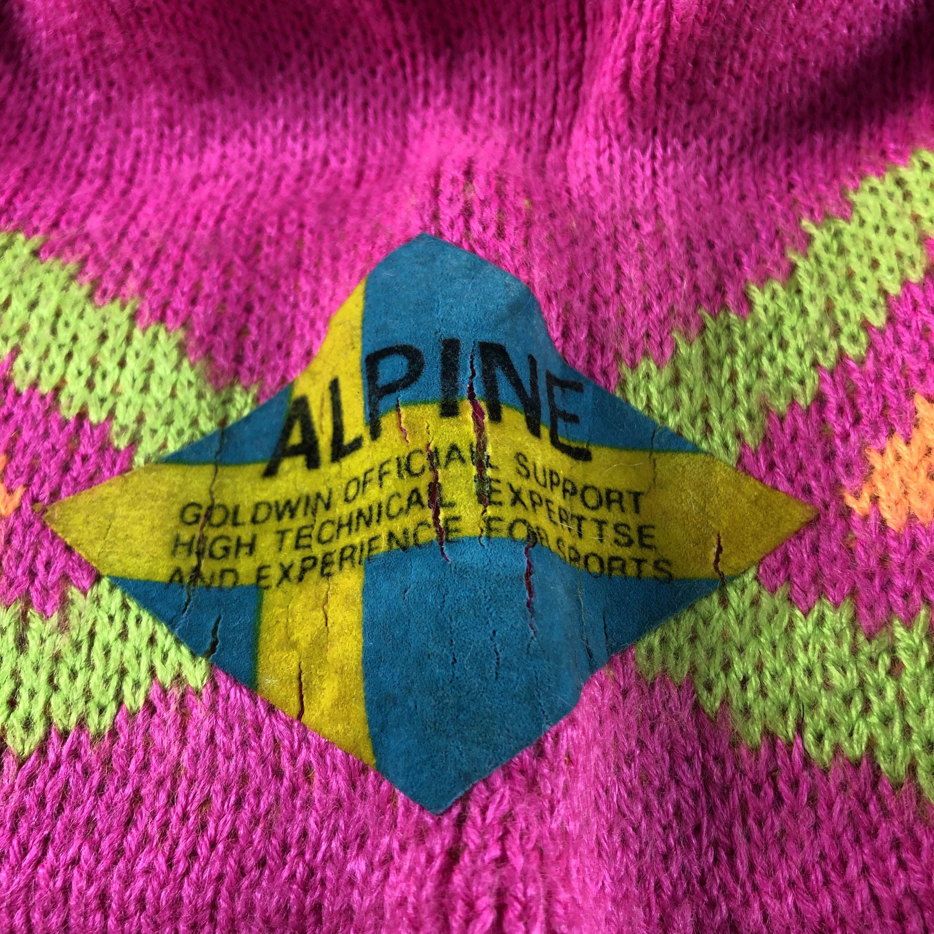 Goldwin Goldwin Pink Bobbles Beanie Snowcap Snow Hat B629 Size ONE SIZE - 5 Thumbnail