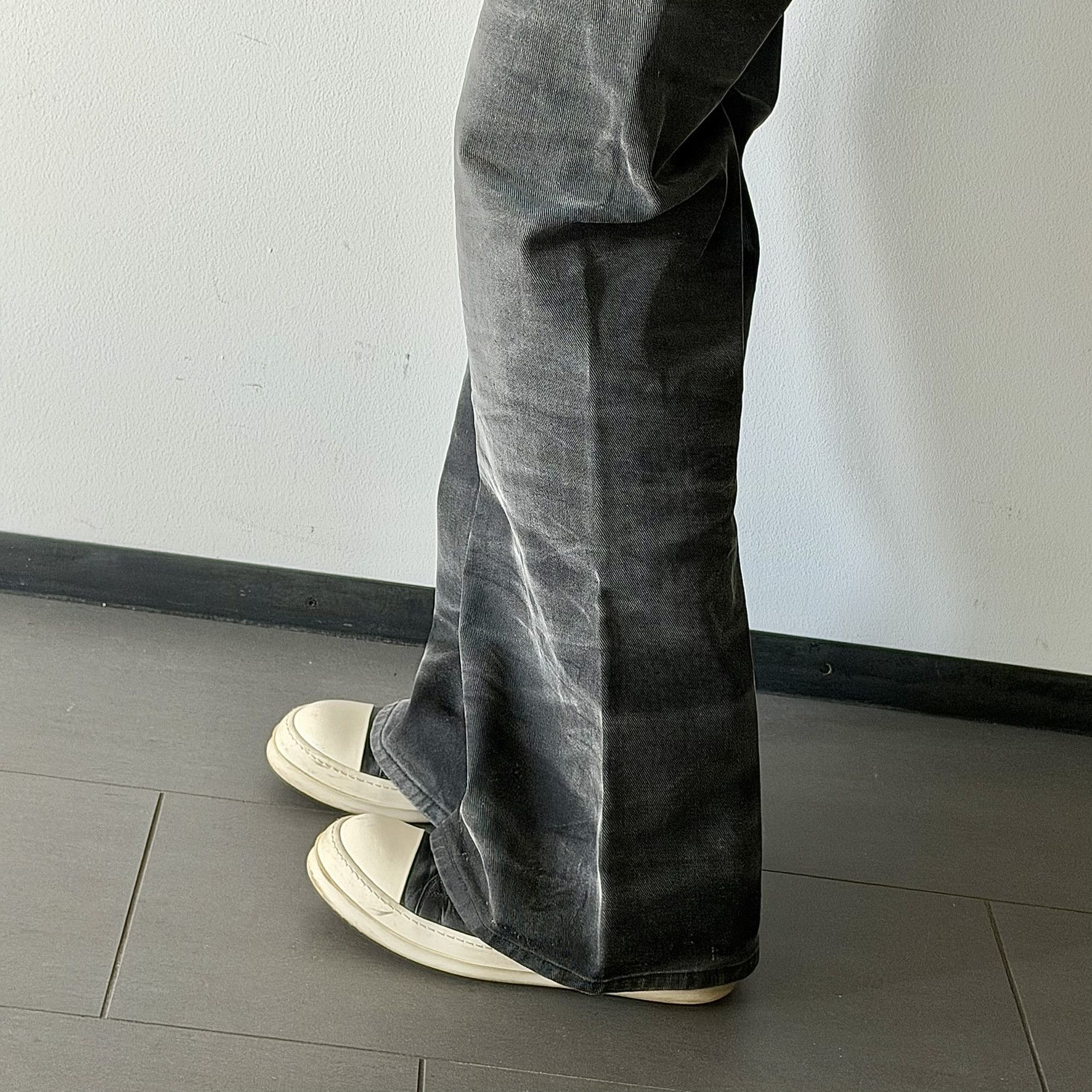 Maison Margiela MM6 Faded Washed Flared Denim Jeans Size US 30 / EU 46 - 4 Thumbnail