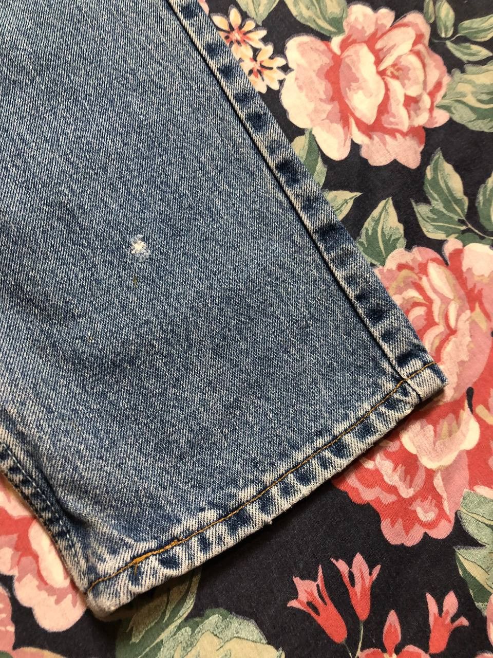 Levi's Vintage Levis 615 Jeans Distressed Denim Size US 31 - 9 Thumbnail