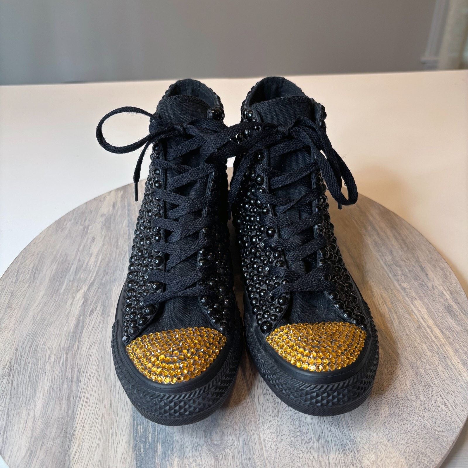 Converse Converse Women's Black & Gold Rhinestone Sneakers US Size 8 Size US 8 / IT 38 - 5 Thumbnail
