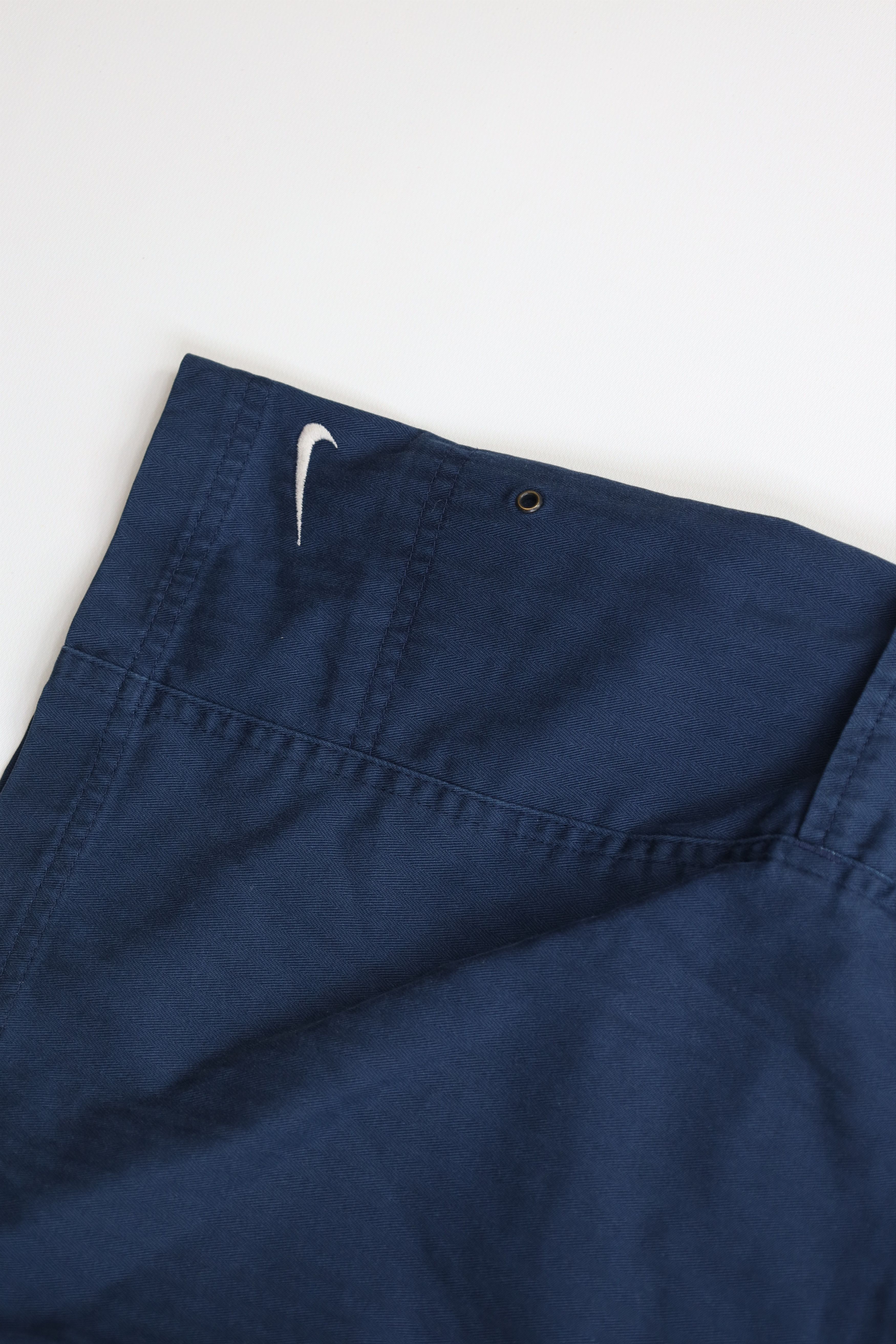Nike Vintage Nike Scott Mini Swoosh Herringbone Cargo Shorts Size US 34 / EU 50 - 5 Thumbnail