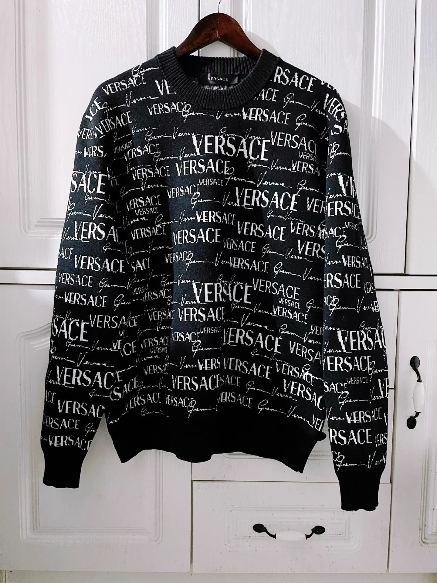 Versace Versace Runway Intarsia Logo Crewneck Wool Sweatshirt XL Size US L / EU 52-54 / 3 - 1 Thumbnail