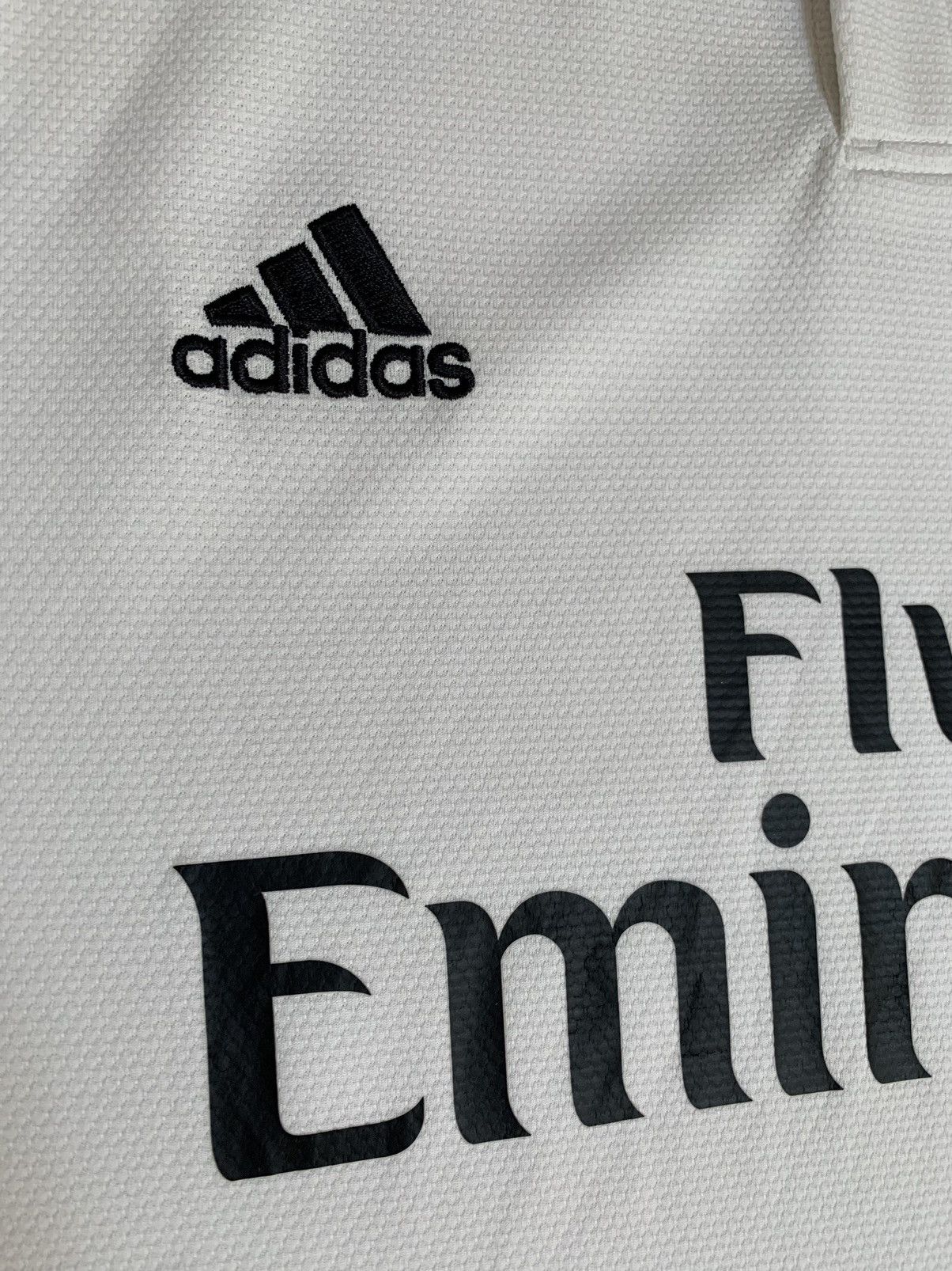 Adidas Vintage Adidas Real Madrid T Shirt Tee Jersey Soccer Home Size US L / EU 52-54 / 3 - 3 Thumbnail