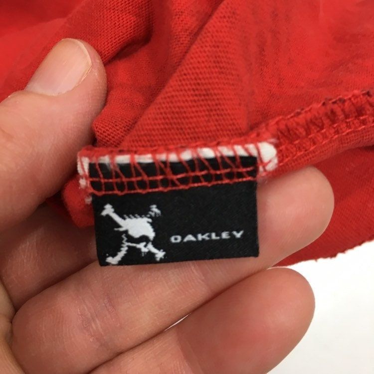 Oakley Vtg Oakley Geometric PRO RIDER SERIES Skater Surfer T Shirt Size US L / EU 52-54 / 3 - 6 Thumbnail