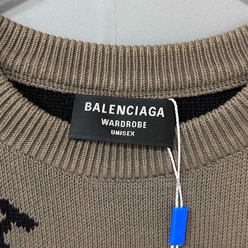 Balenciaga Balenciaga Brown Camo Print Intarsia Knit Sweater Size US S / EU 44-46 / 1 - 4 Thumbnail