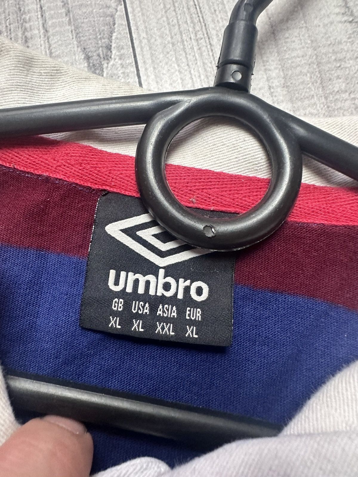 Umbro × Vintage Vintage Umbro England rugby jersey size XL striped Size US XL / EU 56 / 4 - 5 Thumbnail