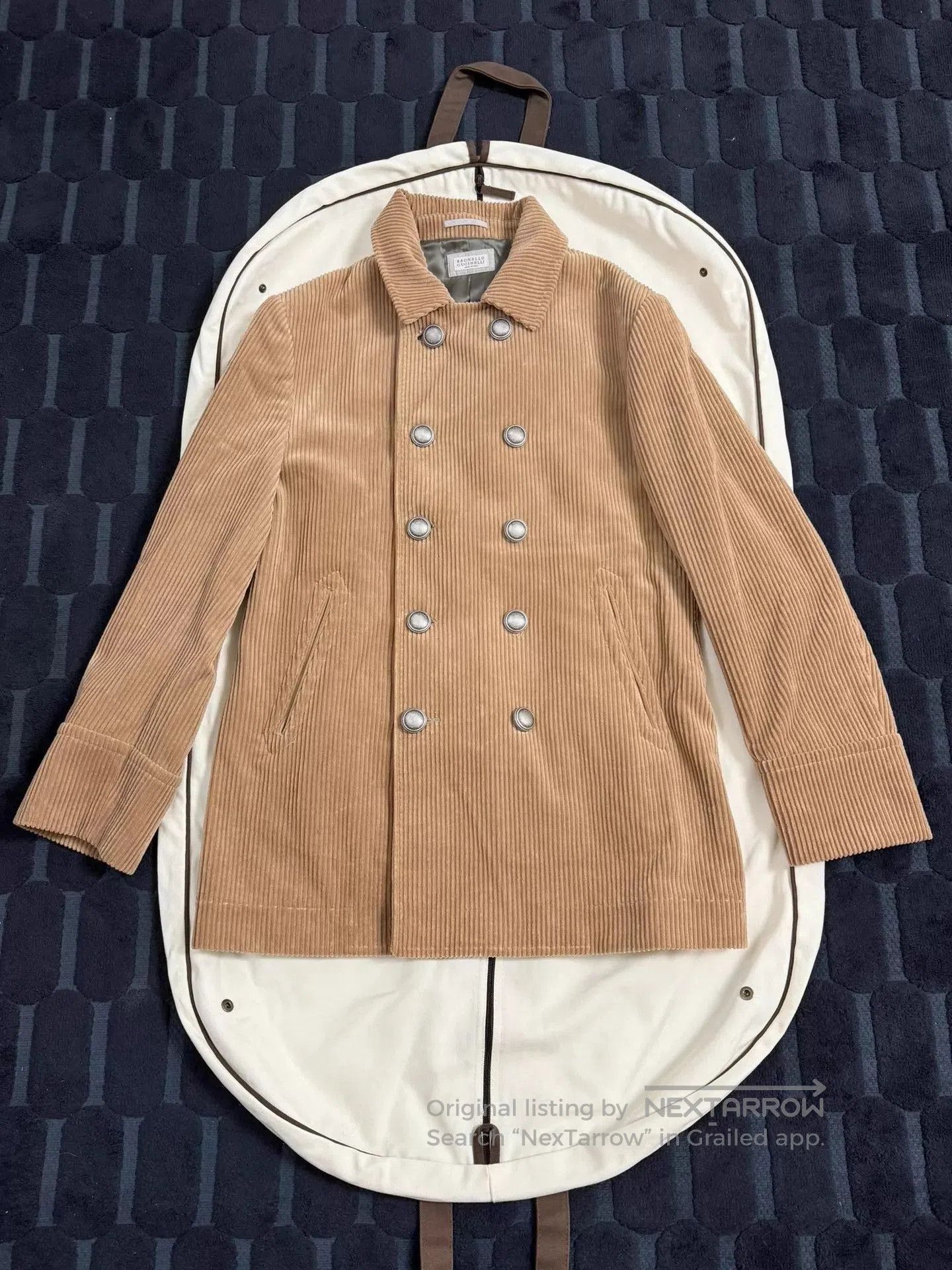Brunello Cucinelli Beige Double-Breasted Corduroy Coat Size S. Size US S / EU 44-46 / 1 - 1 Thumbnail