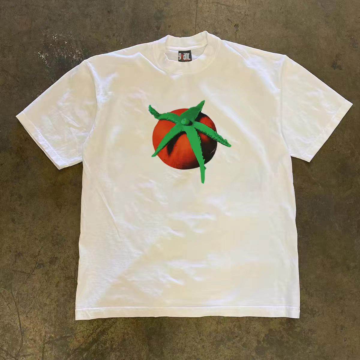 Vintage White Casual Retro T-Shirt with Tomato Print Size US M / EU 48-50 / 2 - 1 Thumbnail