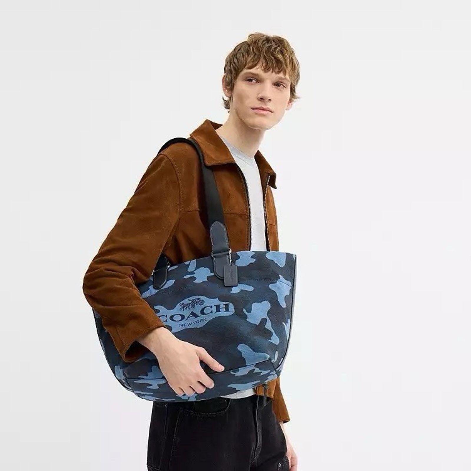Coach NWT Coach MEN Small Tour Tote Bag Camo CDQ74 Silver/Blue Size ONE SIZE - 9 Thumbnail
