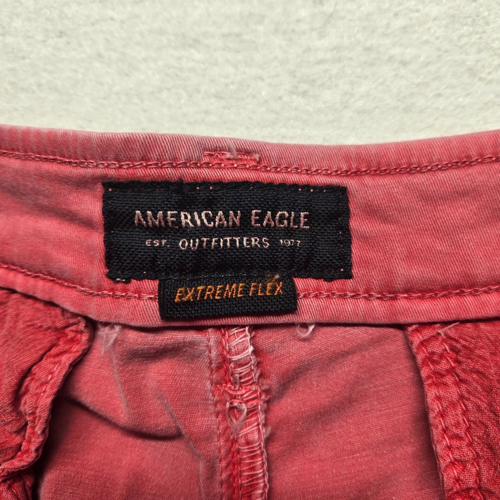 American Eagle Outfitters VINTAGE? No; American Eagle Outfitters Chino Shorts Mens 32 Slim Pink 32 Cotton Blend Flat Front Stretch Logo Zipper Belt Loops Casual Travel Men Size US 32 / EU 48 - 2 Thumbnail
