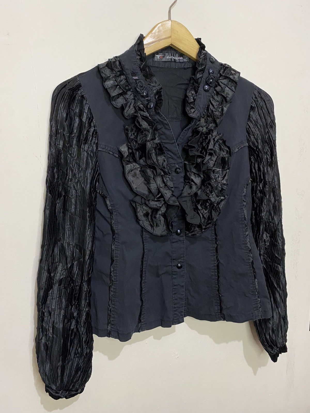 Black Ruffled Blouse If Six Was Nine Style