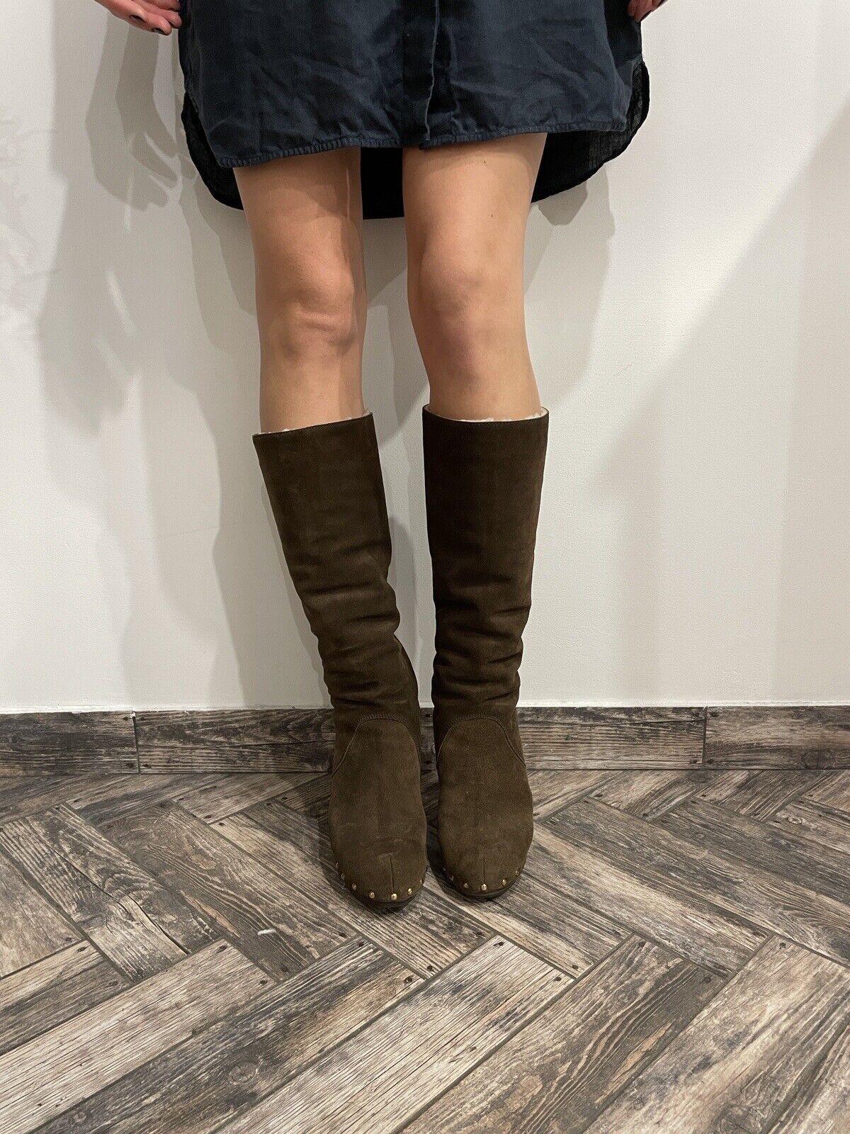 Dolce & Gabbana D&G Dolce & Gabbana High Heel Boots Suede Leather Shearling Size US 7 / IT 37 - 13 Thumbnail