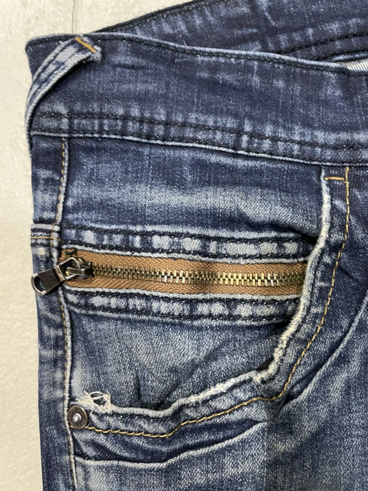 Japanese Brand Vintage KRS Denim Skinny Faded Distress Dark Blue Jeans Size US 33 - 9 Thumbnail
