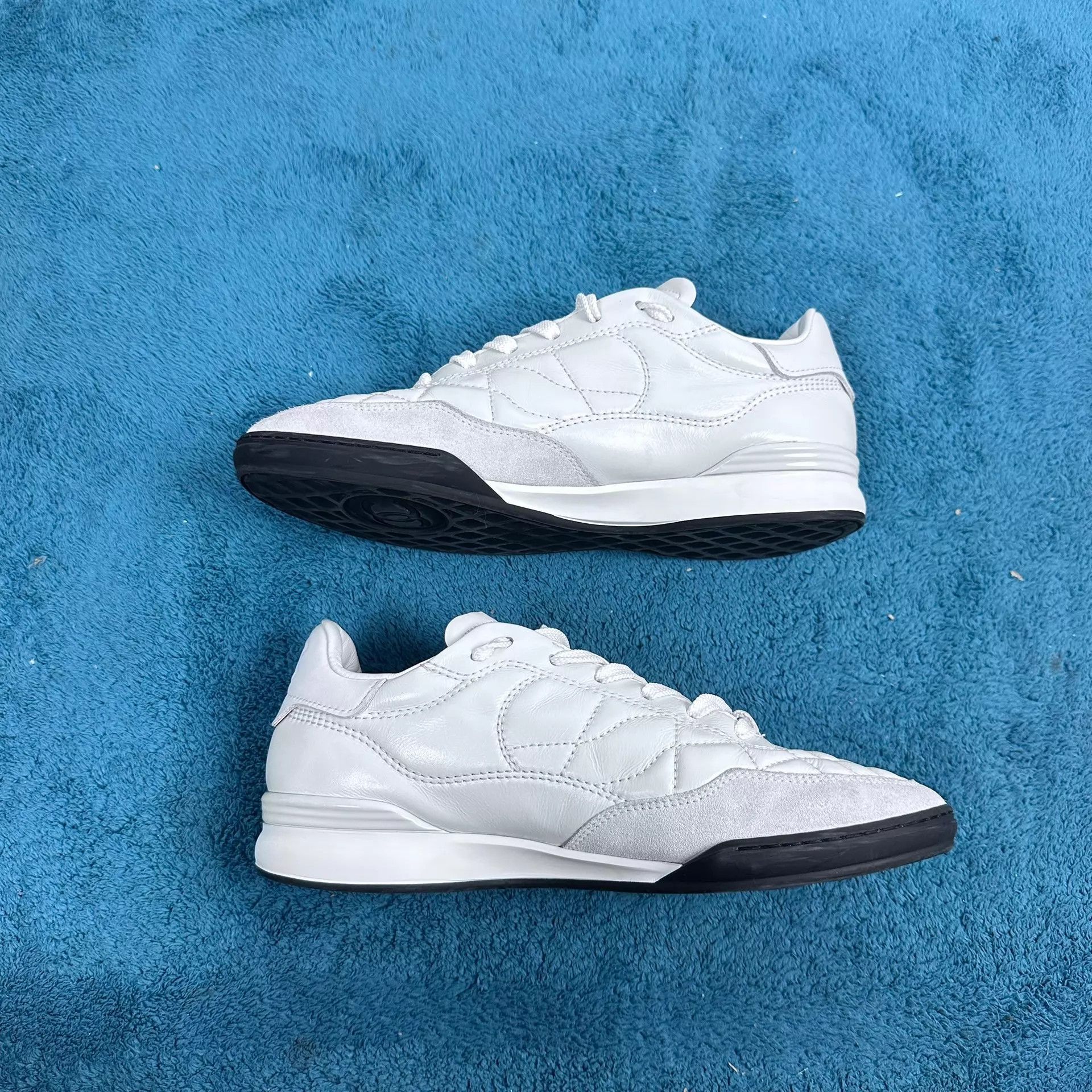 Chanel Chanel 25S White Deerskin Trainer 37 (Mint, Comp) Size US 6.5 / IT 36.5 - 3 Thumbnail