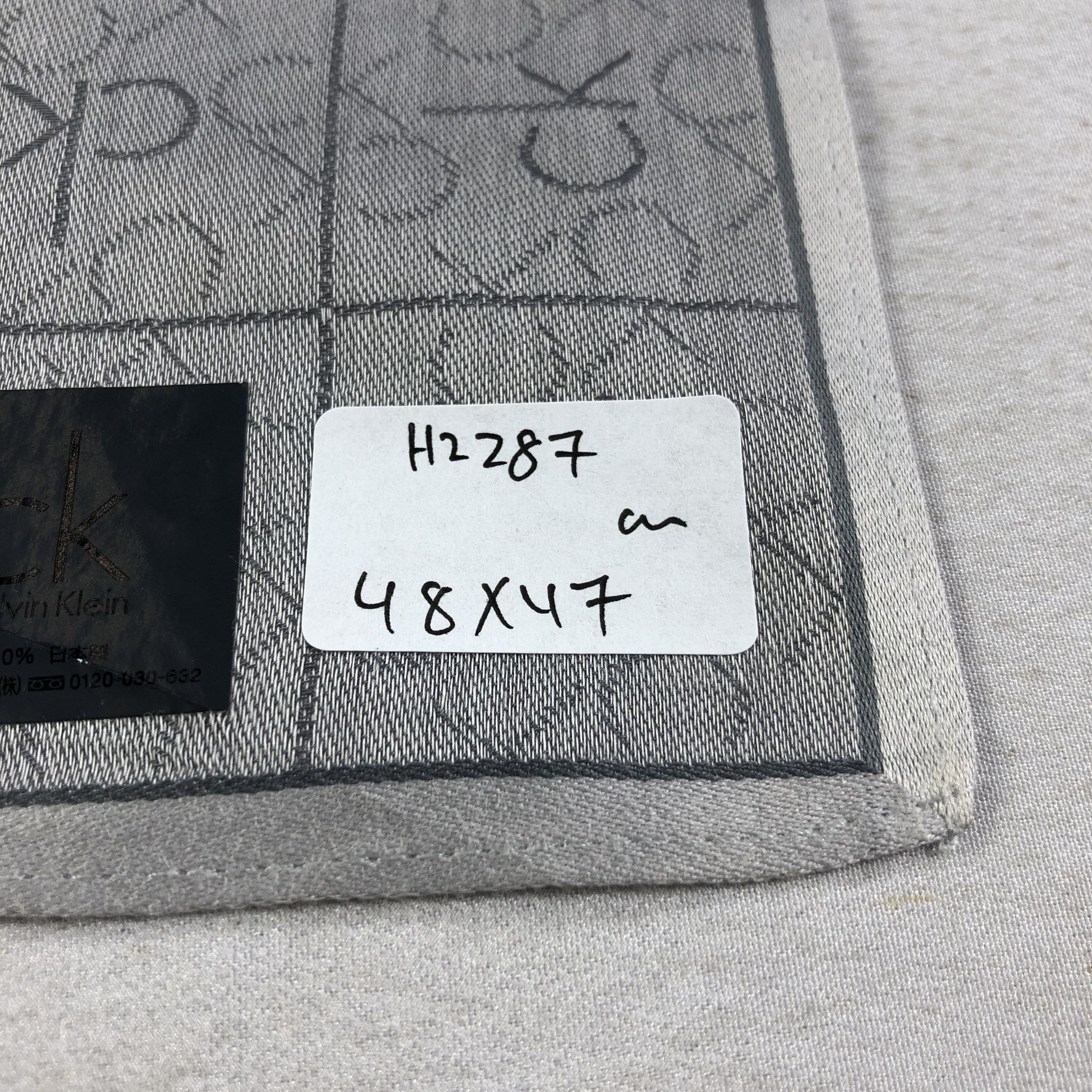 Calvin Klein Calvin Klein Monogram Handkerchief Neckerchief Bandana H2287 Size ONE SIZE - 5 Thumbnail