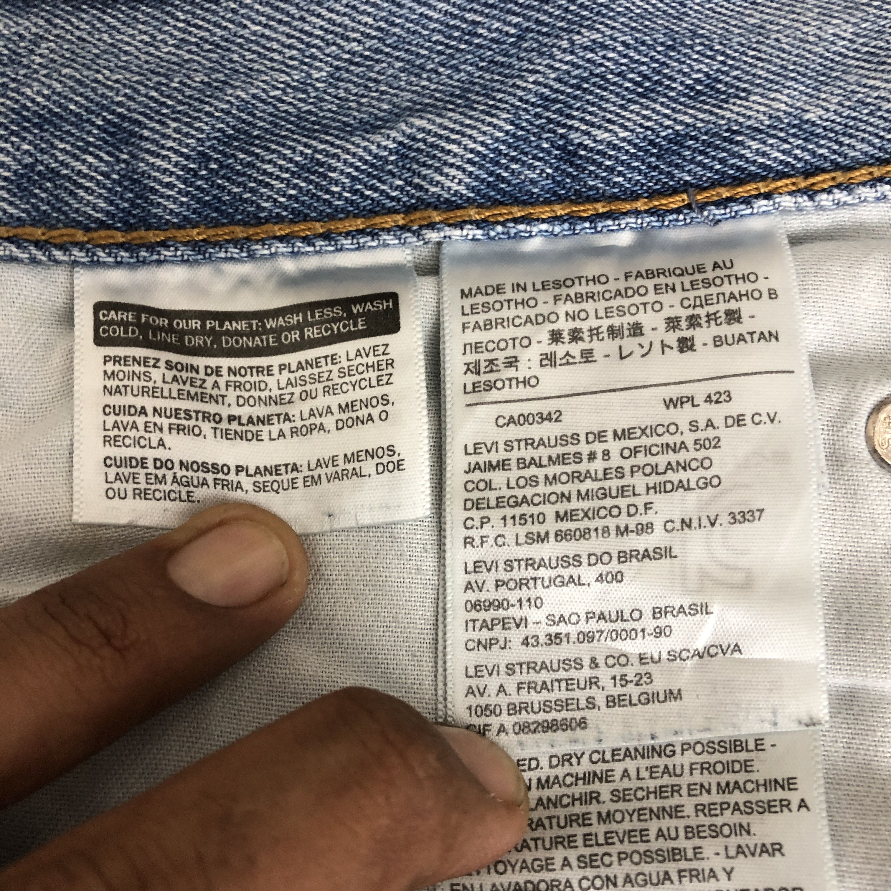 Levi's Vintage Y2K Levis 550 Light Wash Jeans Levi's Faded Denim Size US 32 / EU 48 - 9 Thumbnail