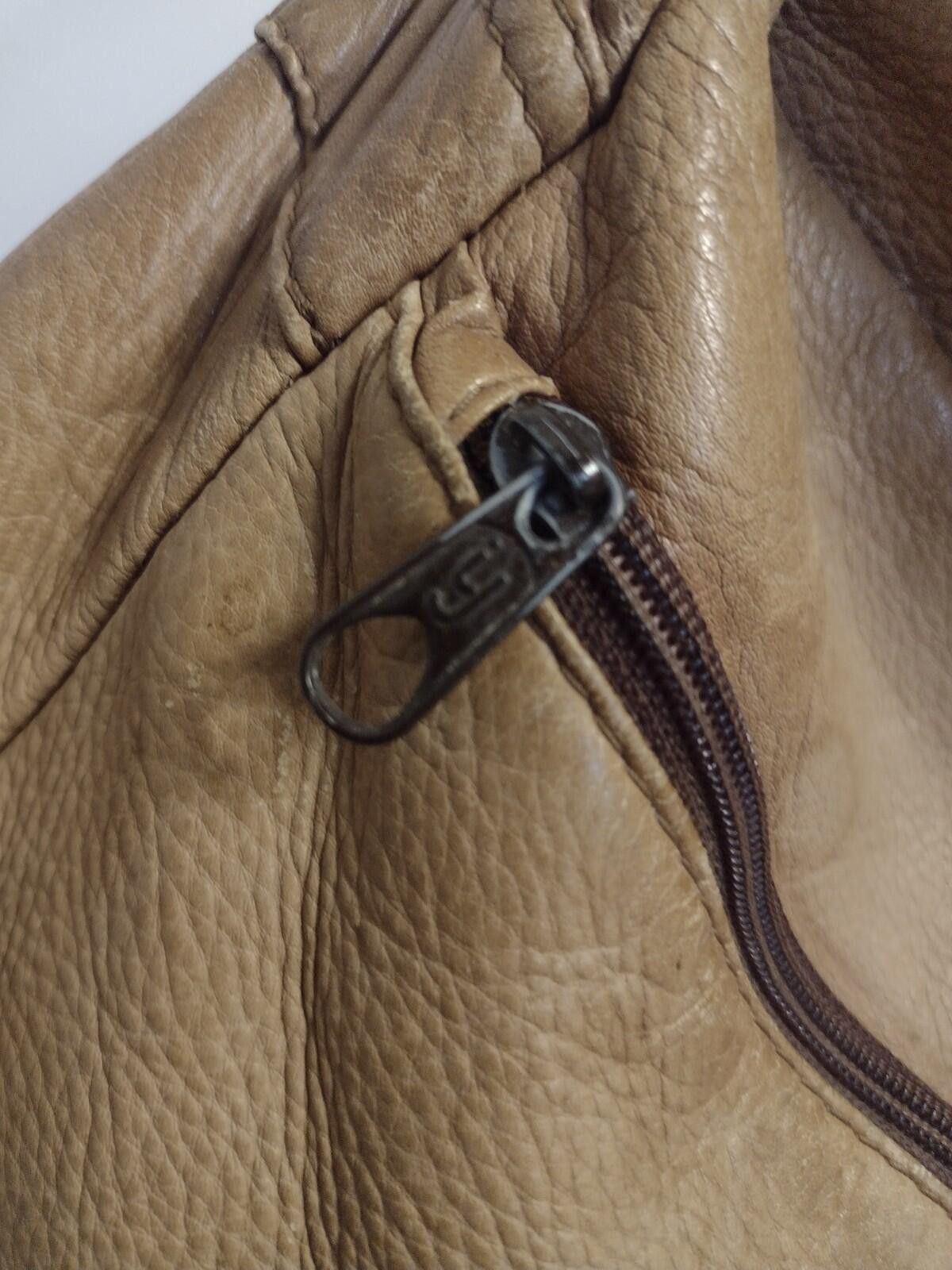 The Unbranded Brand VTG Distressed Leather Messenger Bag Lg Organizer Crossbody Size ONE SIZE - 9 Thumbnail