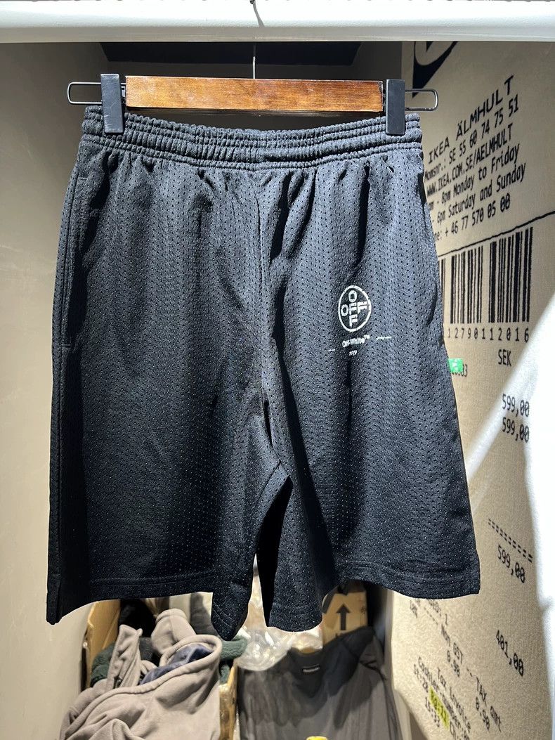Off-White Off white size xs Mesh Shorts 2504-Nextarrow Size US 28 / EU 44 - 1 Thumbnail