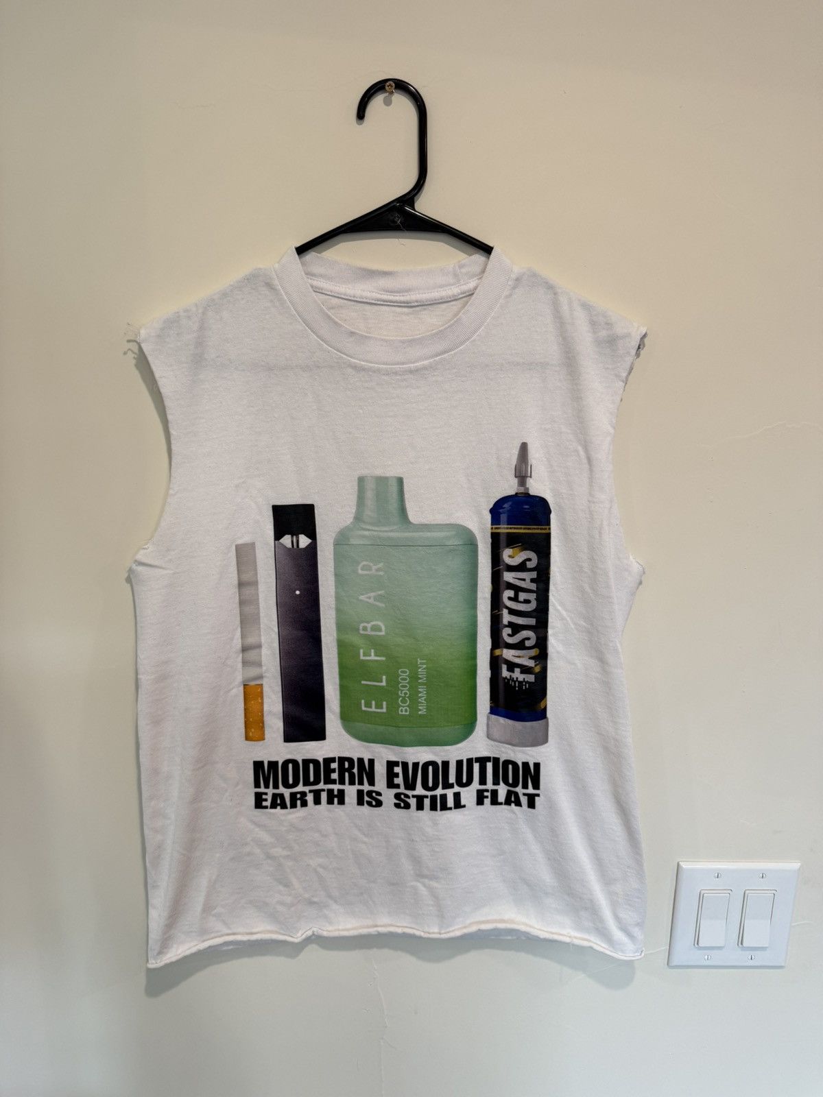 Dover Street Market Modern Evolution Cutoff Tee Size US M / EU 48-50 / 2 - 1 Thumbnail