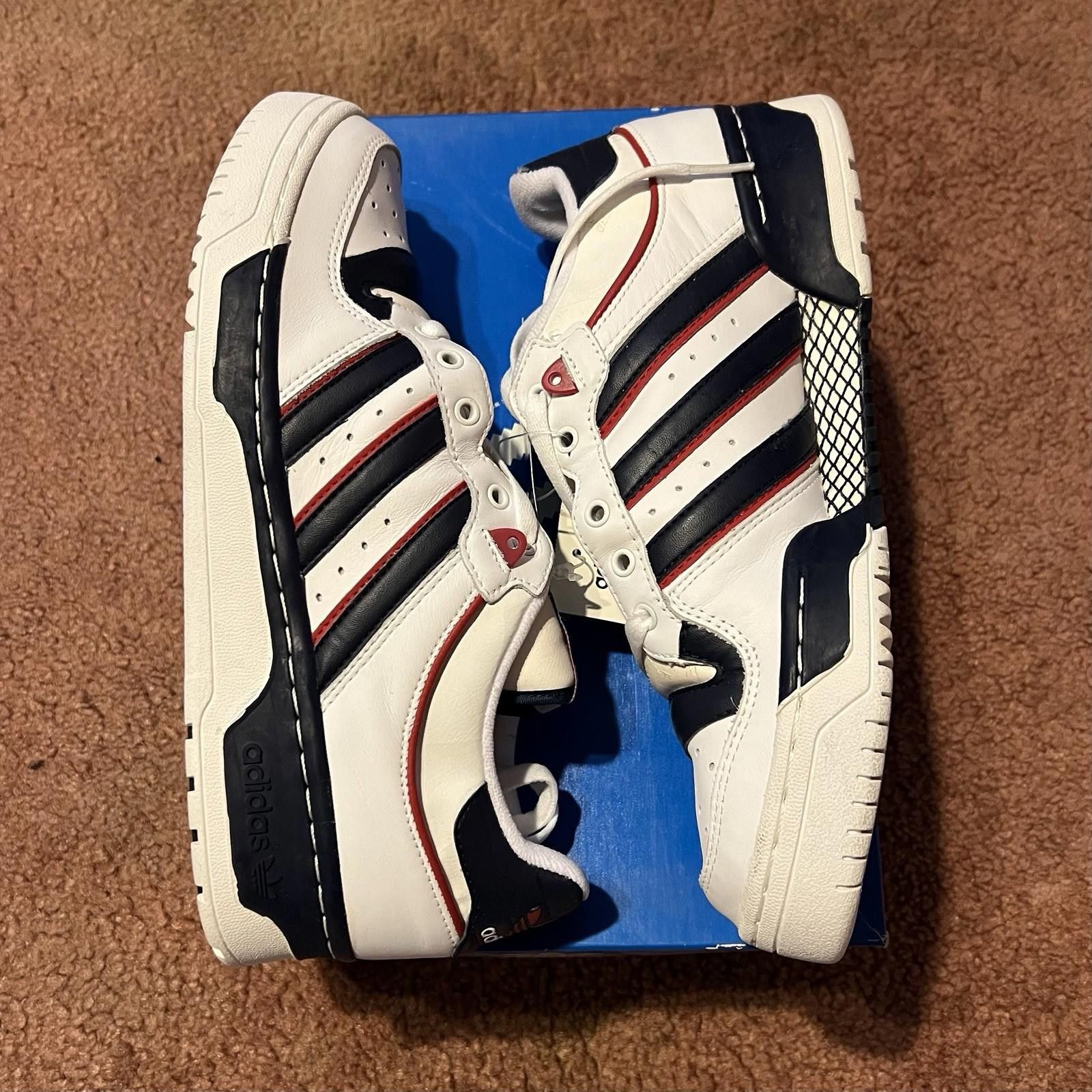 Adidas adidas ATTITUDE LO 147058 US11 Size US 11 / EU 44 - 1 Thumbnail