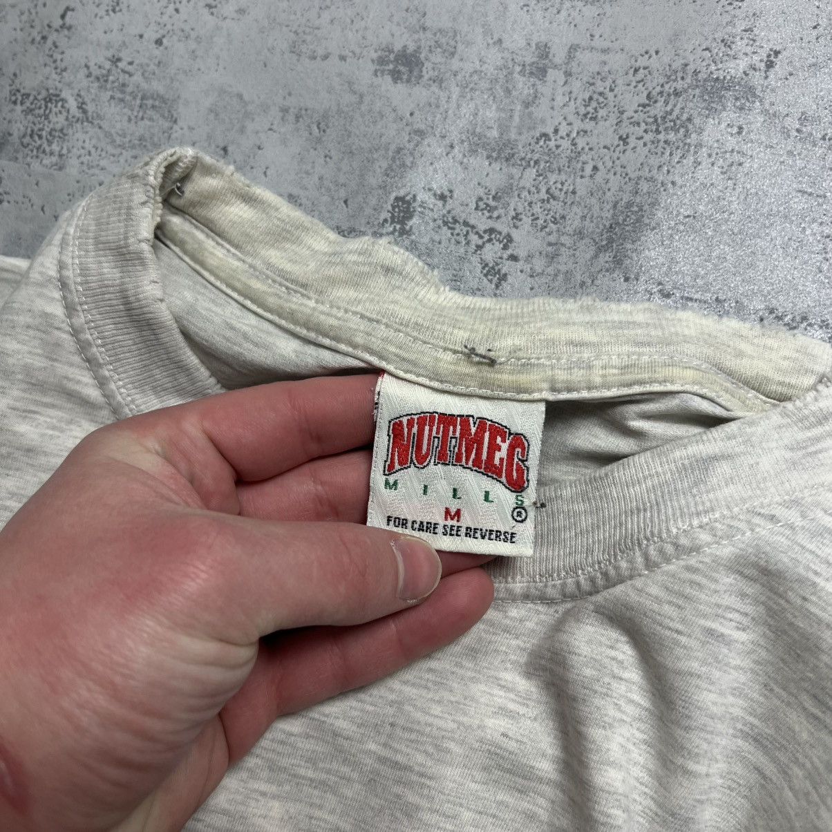 Nutmeg 90s Nutmeg Seattle Sonics Vintage NBA Oversized Tee T-Shirt Size US M / EU 48-50 / 2 - 12 Thumbnail