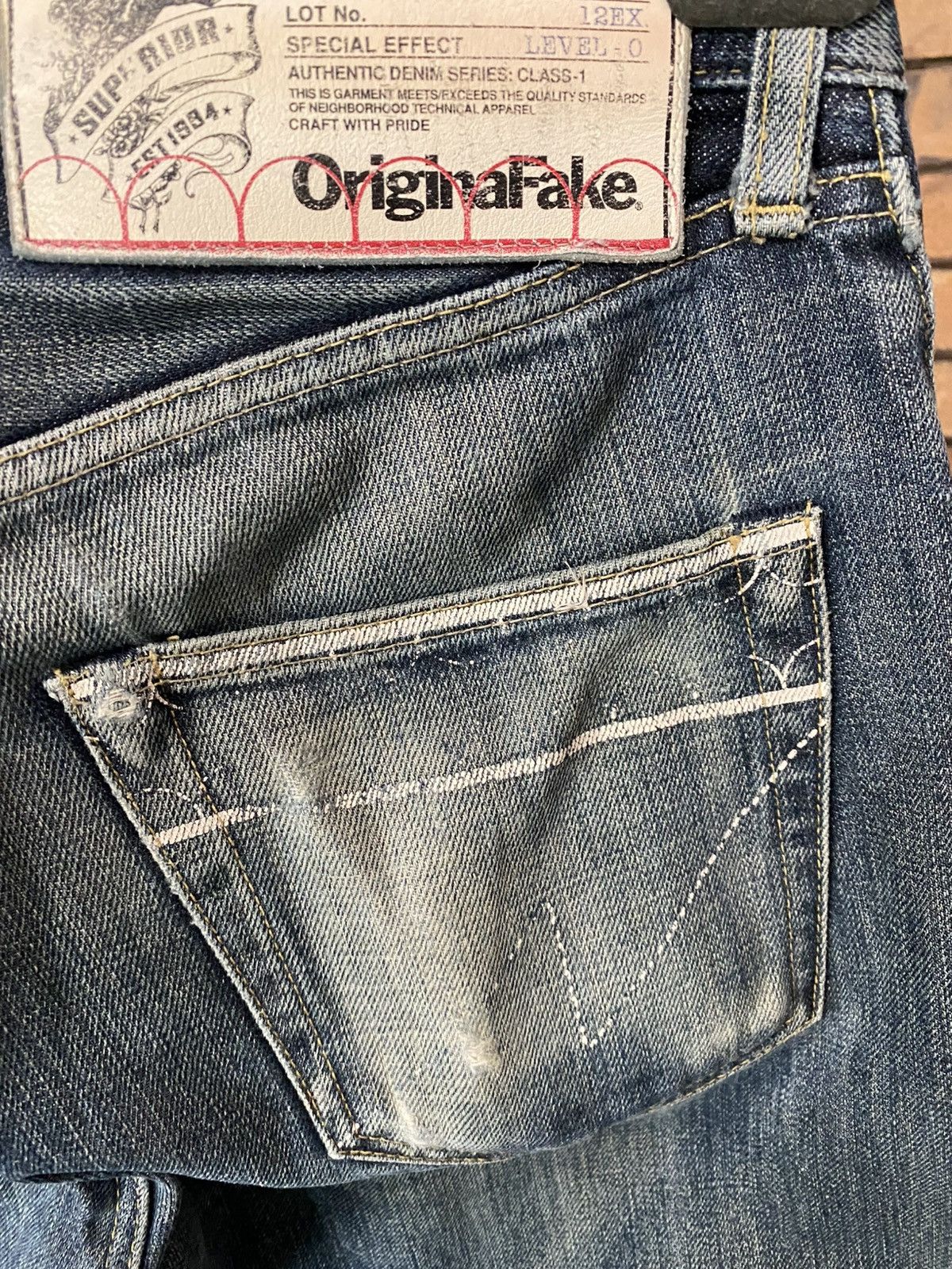 Original Fake KAWS X NEIGHBORHOOD 12EX SELVEDGE JAPANESE DENIM JEANS Size US 30 / EU 46 - 5 Thumbnail