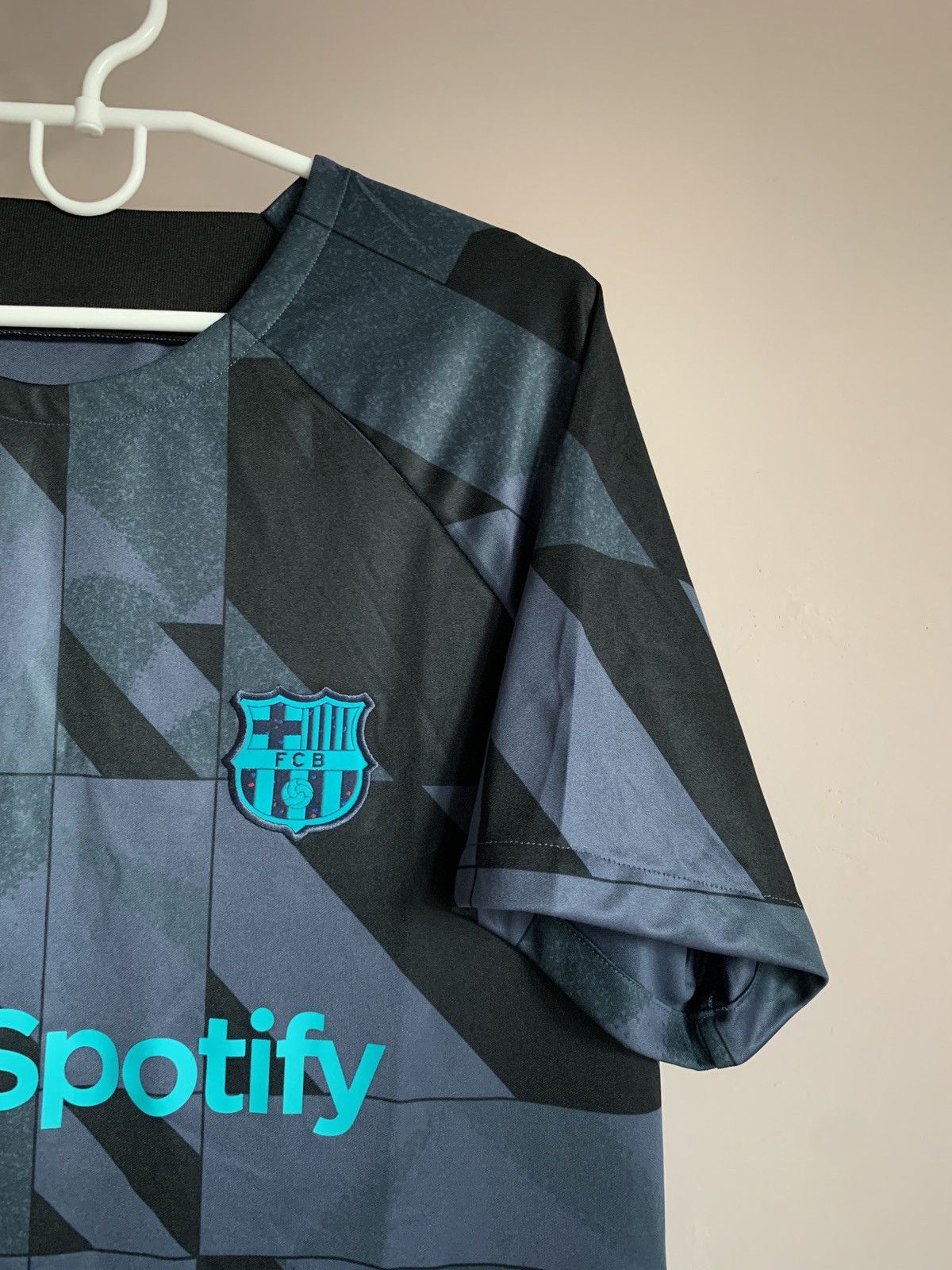 Nike Barcelona 21/22 Training Football Shirt Nike Soccer Jersey Size US XL / EU 56 / 4 - 4 Thumbnail