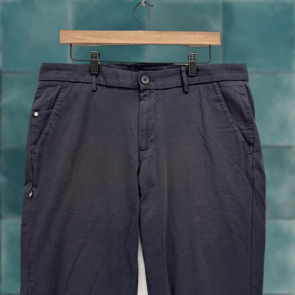 Vintage Robert Barakett Bankton Performance Pants Mens 34 Navy Stretch Chino Dress Pants Men Navy Chino Bankton Performance Mens 34"} Size US 34 / EU 50 - 1 Thumbnail