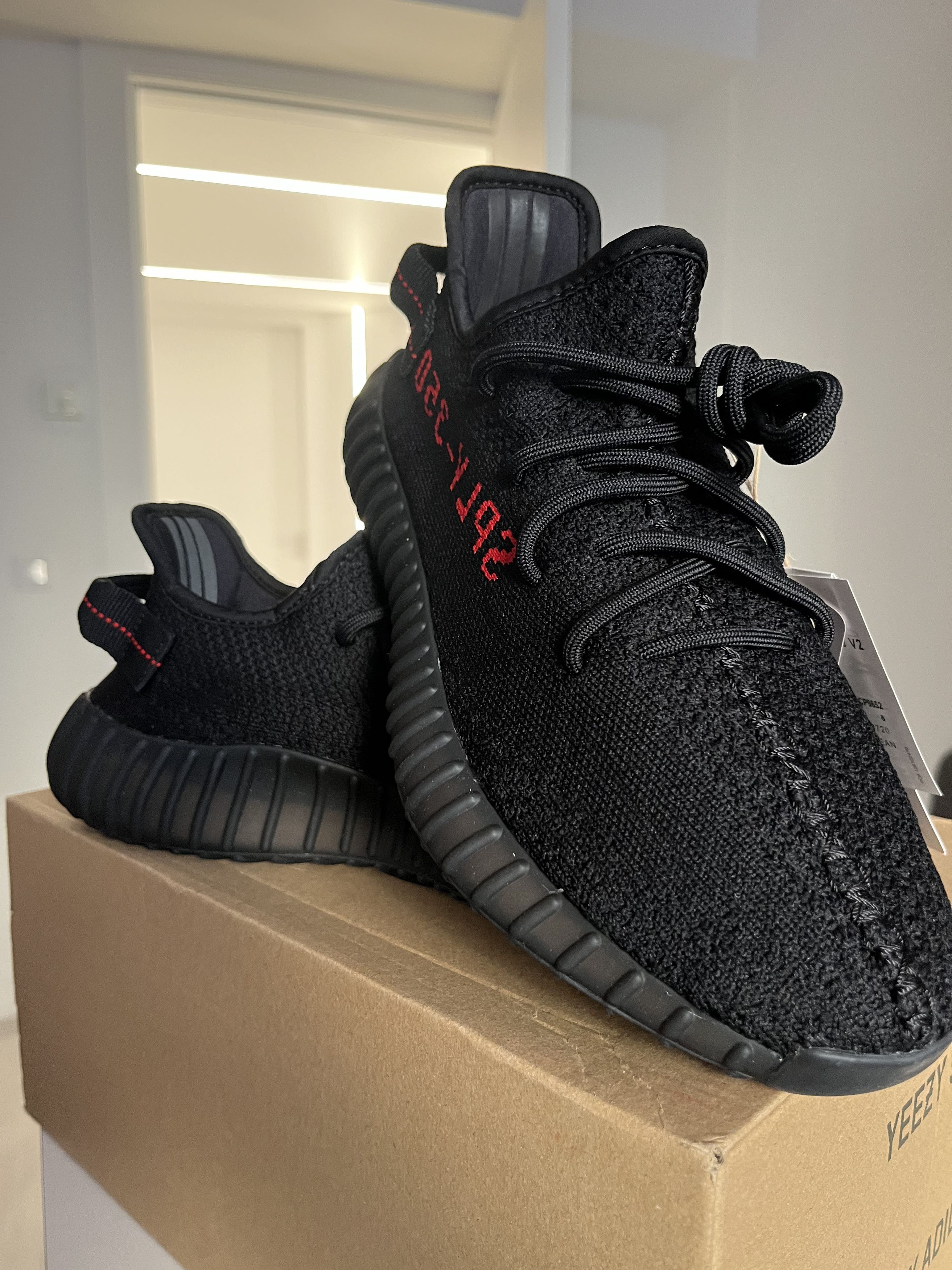Adidas yeezy boost 350 v2 Size US 8.5 / EU 41-42 - 7 Thumbnail