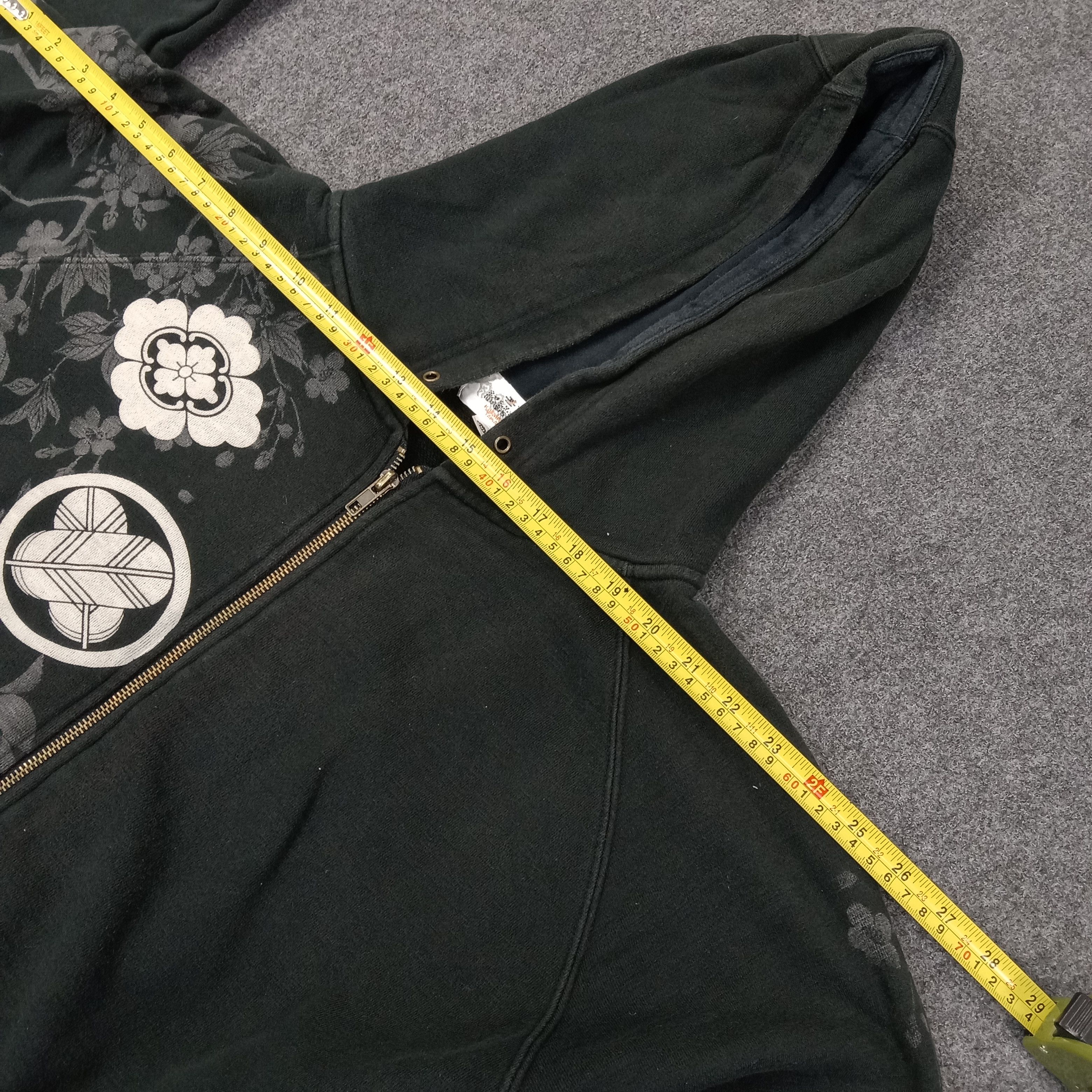 Japanese Brand Karakuri Tamashii Japanese Brand Sukajan Hoodies C242N17 Size US XXL / EU 58 / 5 - 7 Thumbnail