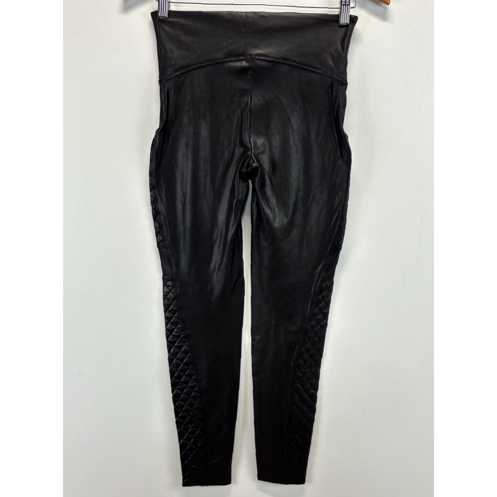Spanx Spanx Quilted Faux Leather Leggings Black Womens Medium Moto Biker Bikercore Size 32" / US 10 / IT 46 - 4 Thumbnail